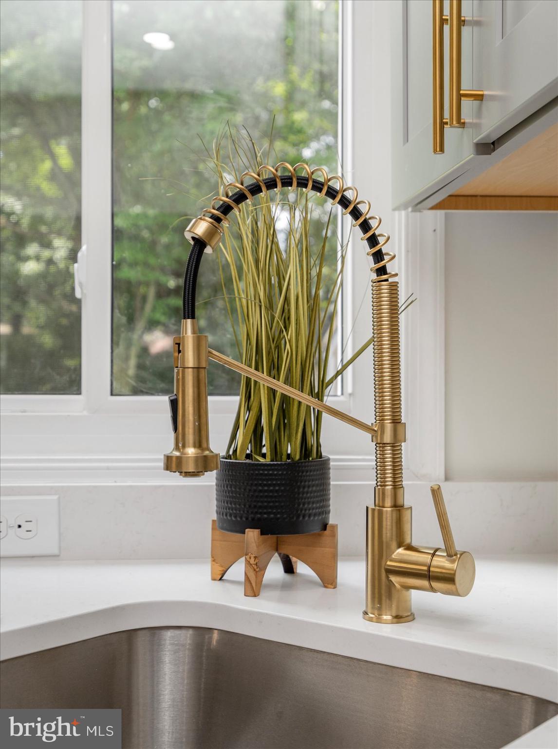 NORTH ENGLEWOOD - Residential