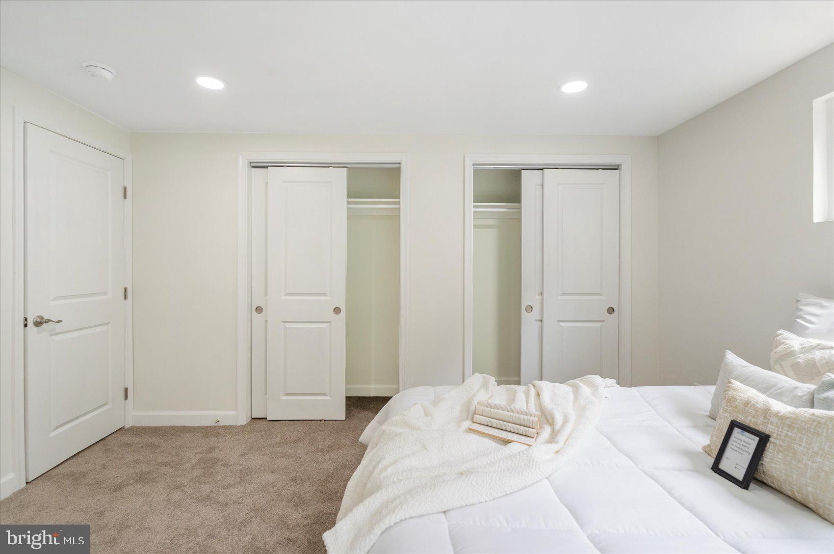 NORTH ENGLEWOOD - Residential