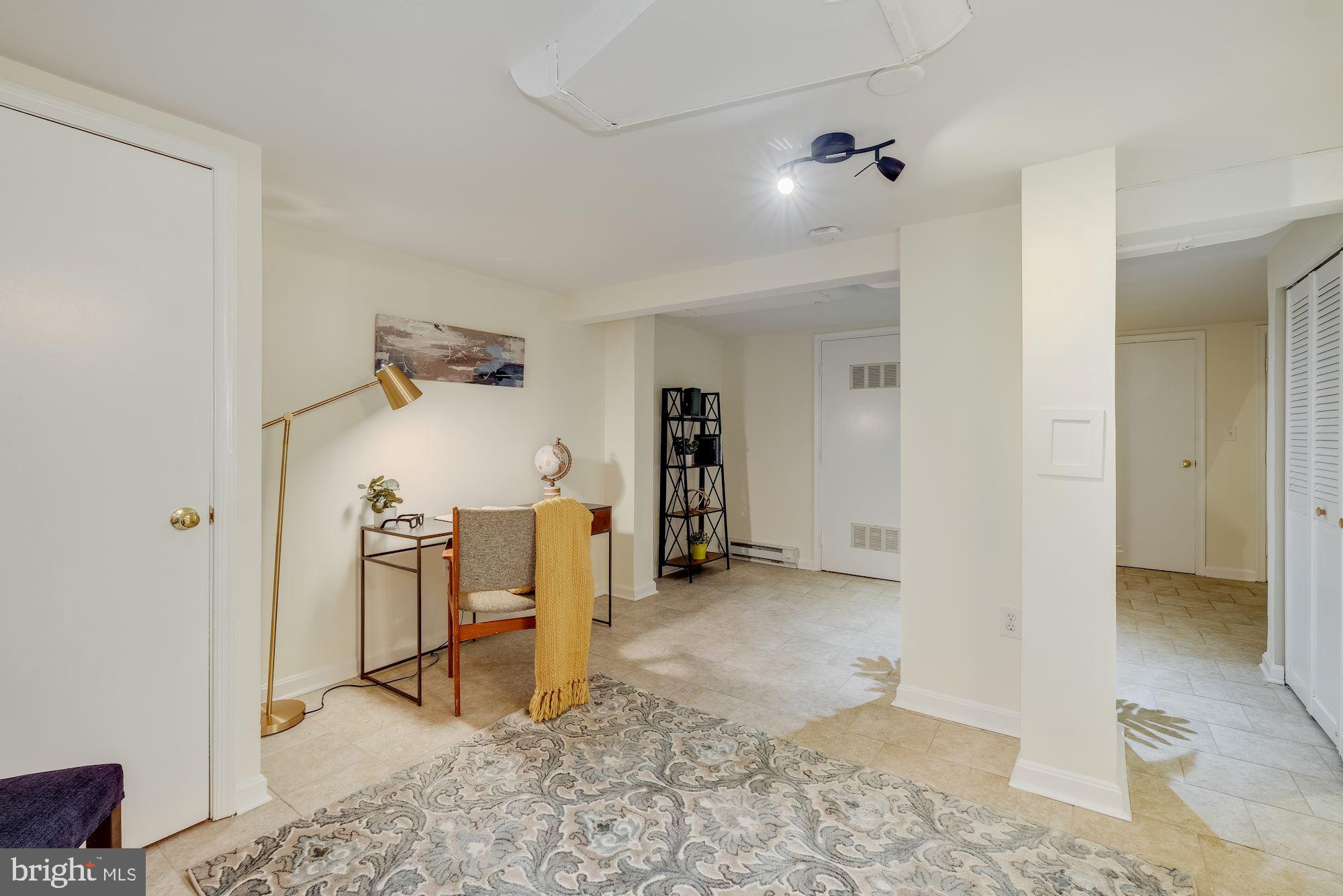 VIRGINIA VILLAGE - Residential