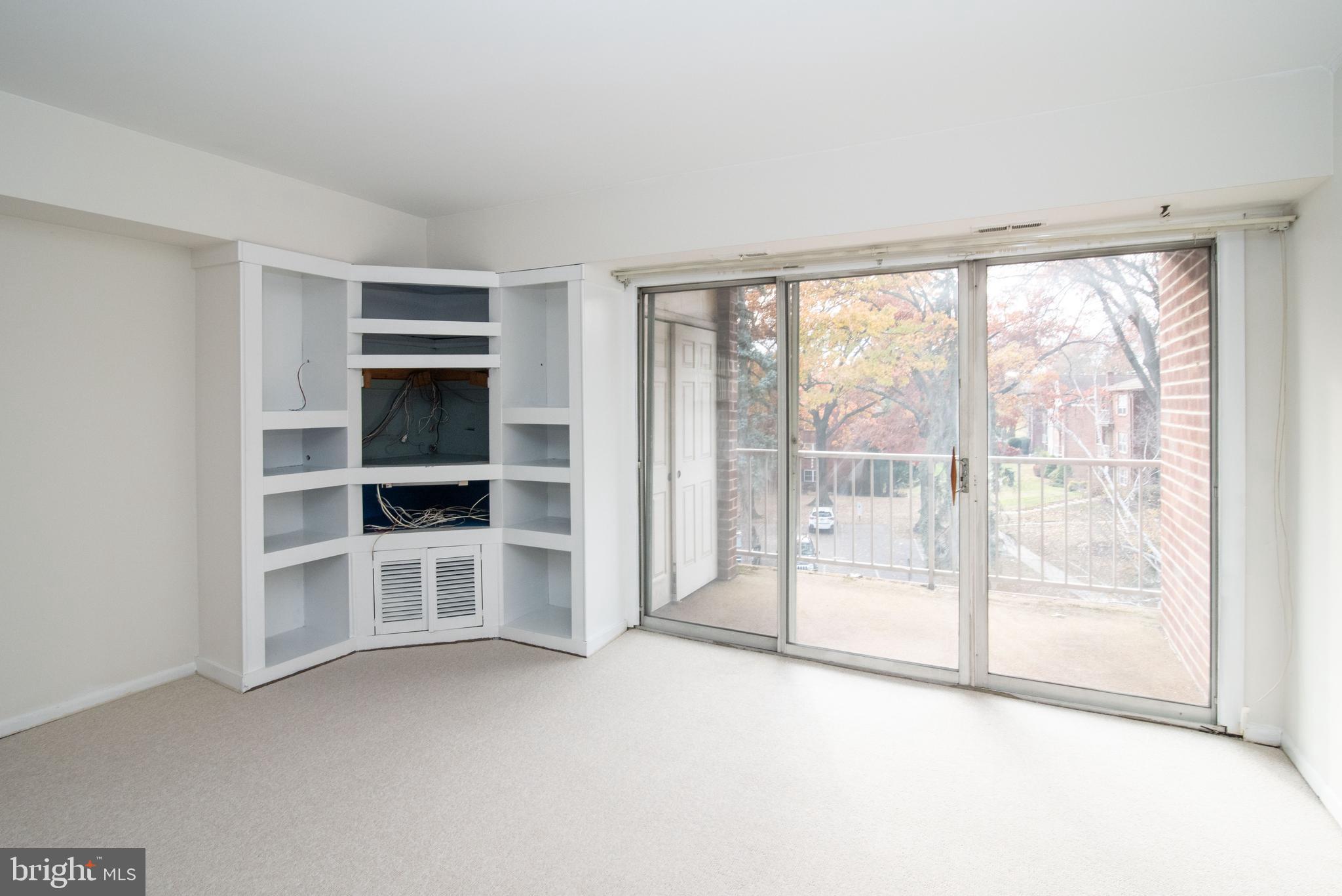 GLENHARDIE CONDOS - Residential