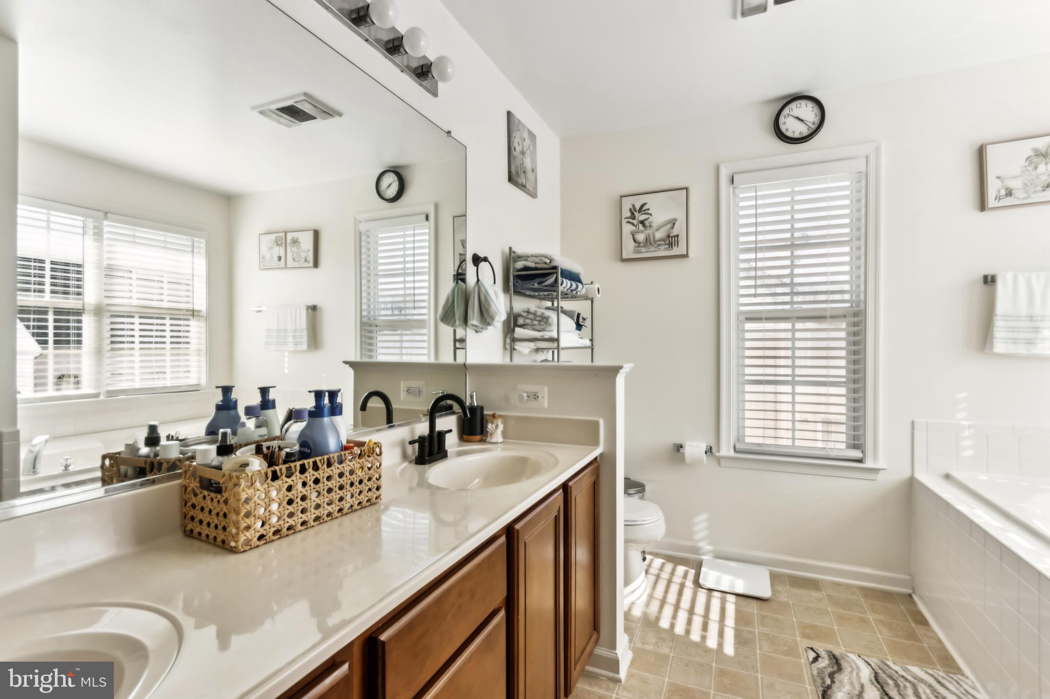 LEE'S CROSSING - Residential