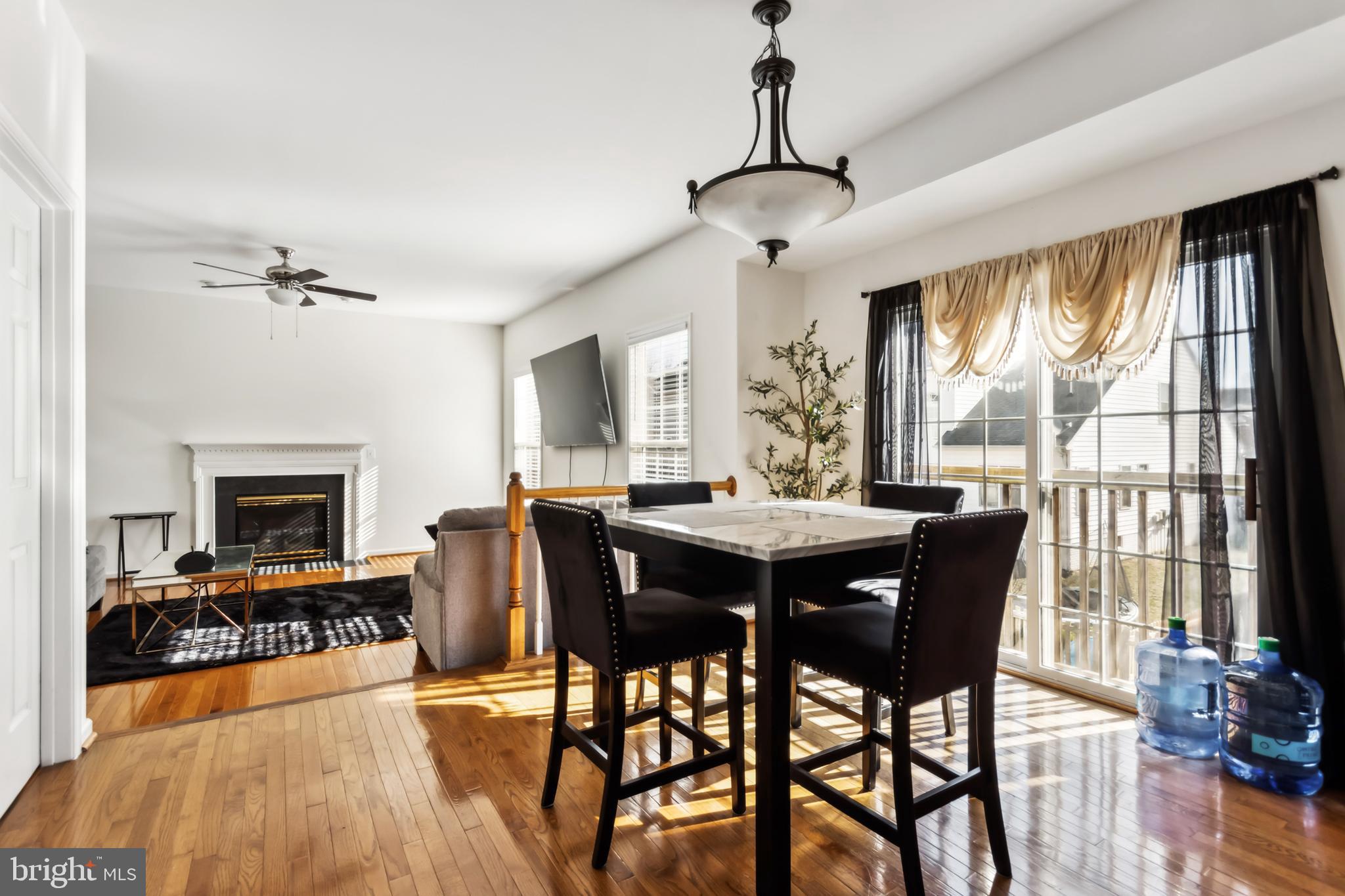 LEE'S CROSSING - Residential