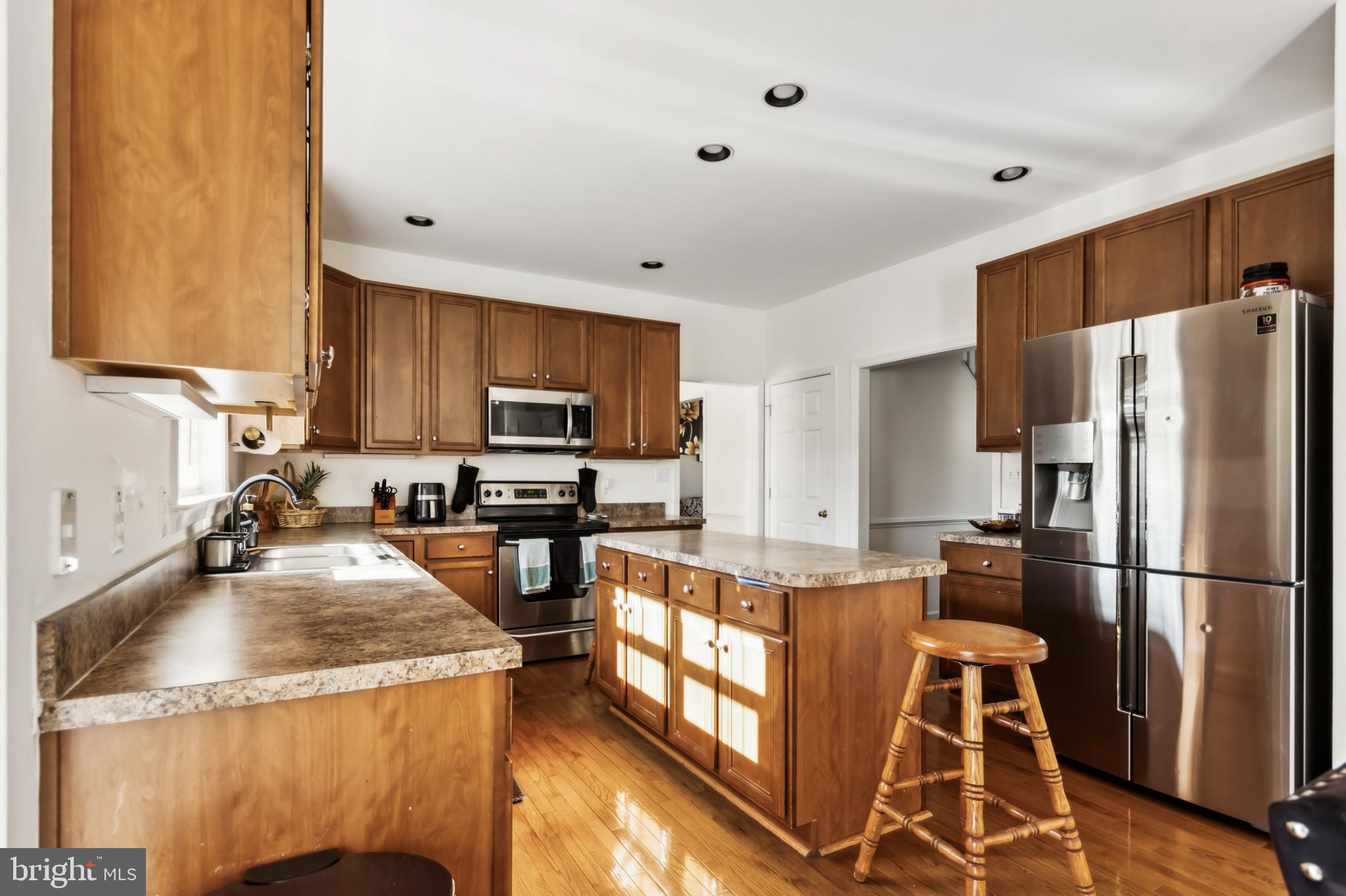 LEE'S CROSSING - Residential