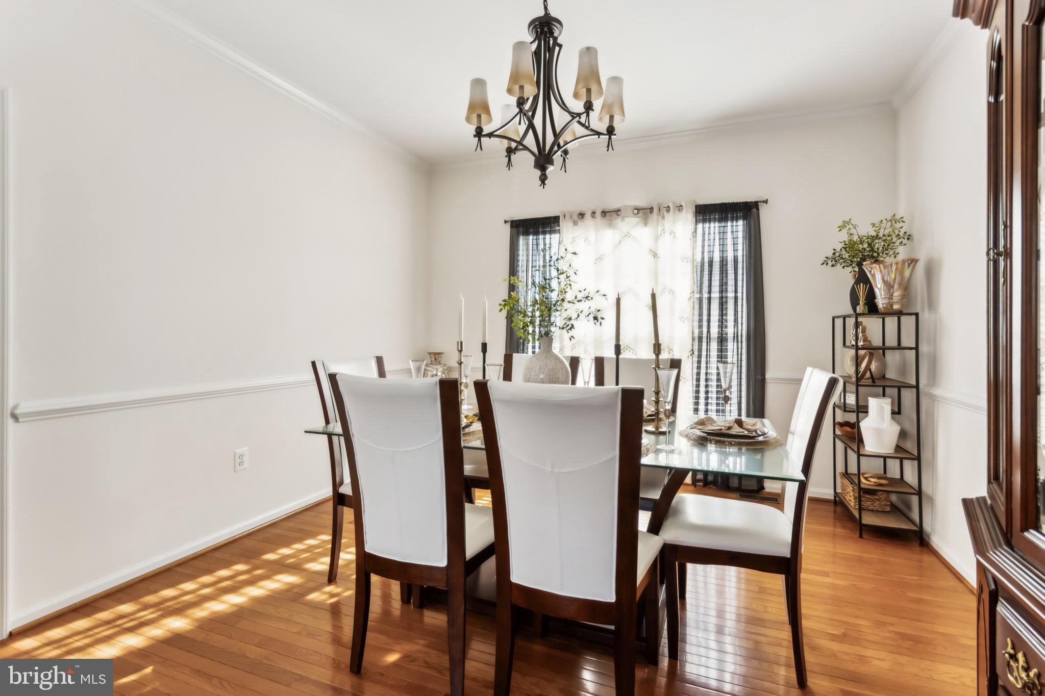 10325 LEES CROSSING LANE