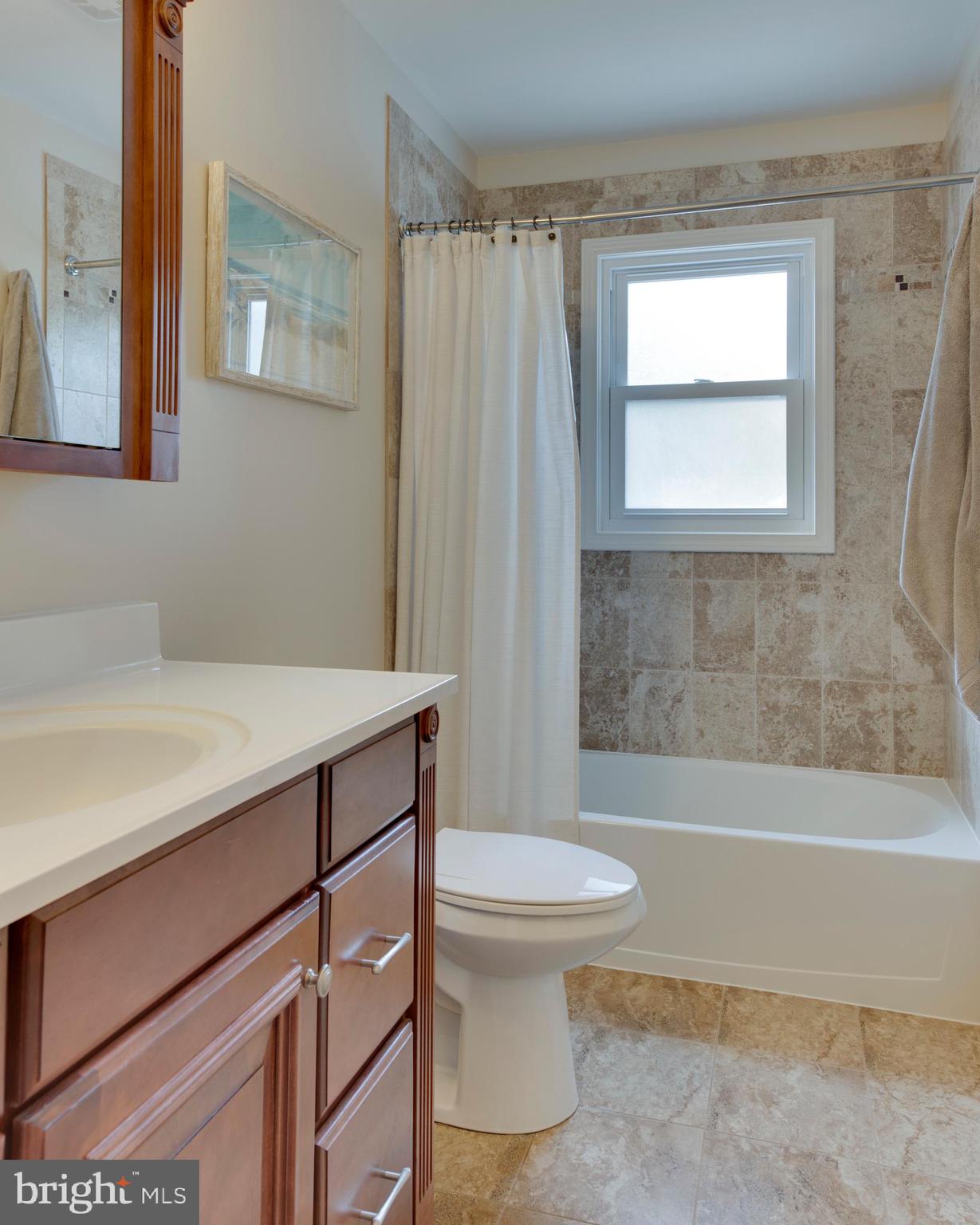 ADMIRAL HEIGHTS - Residential