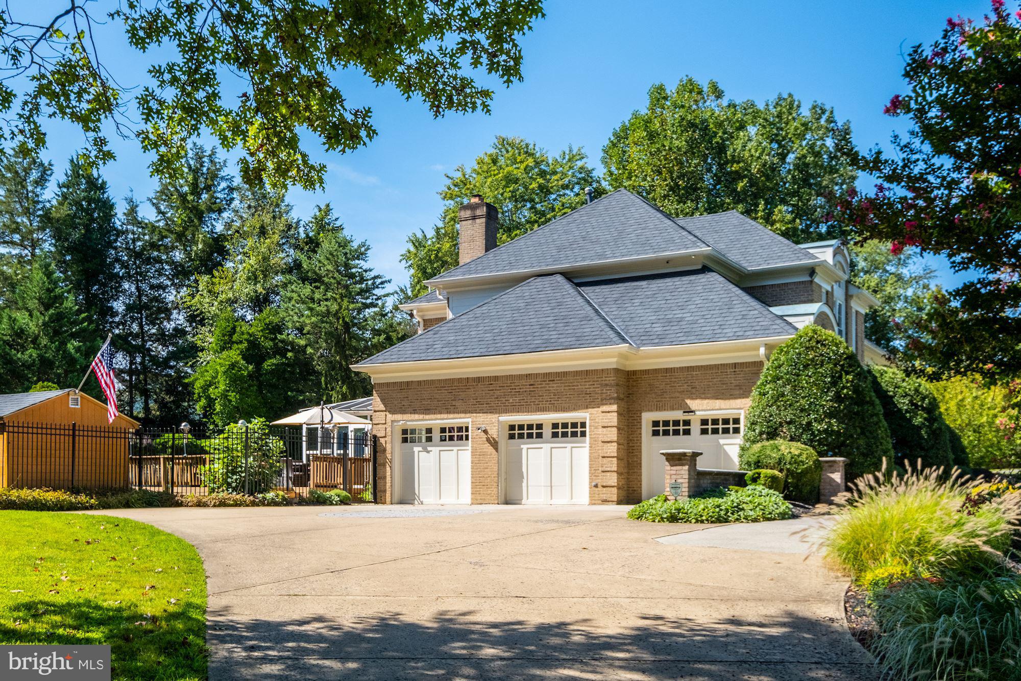 LAKE NORMANDY ESTATES - Residential