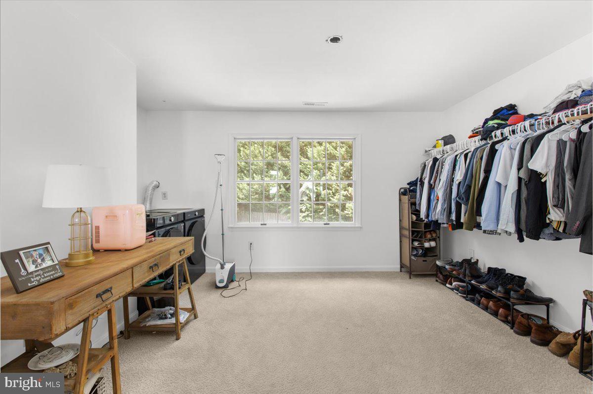 COURTS OF FOUR SEASONS - Residential