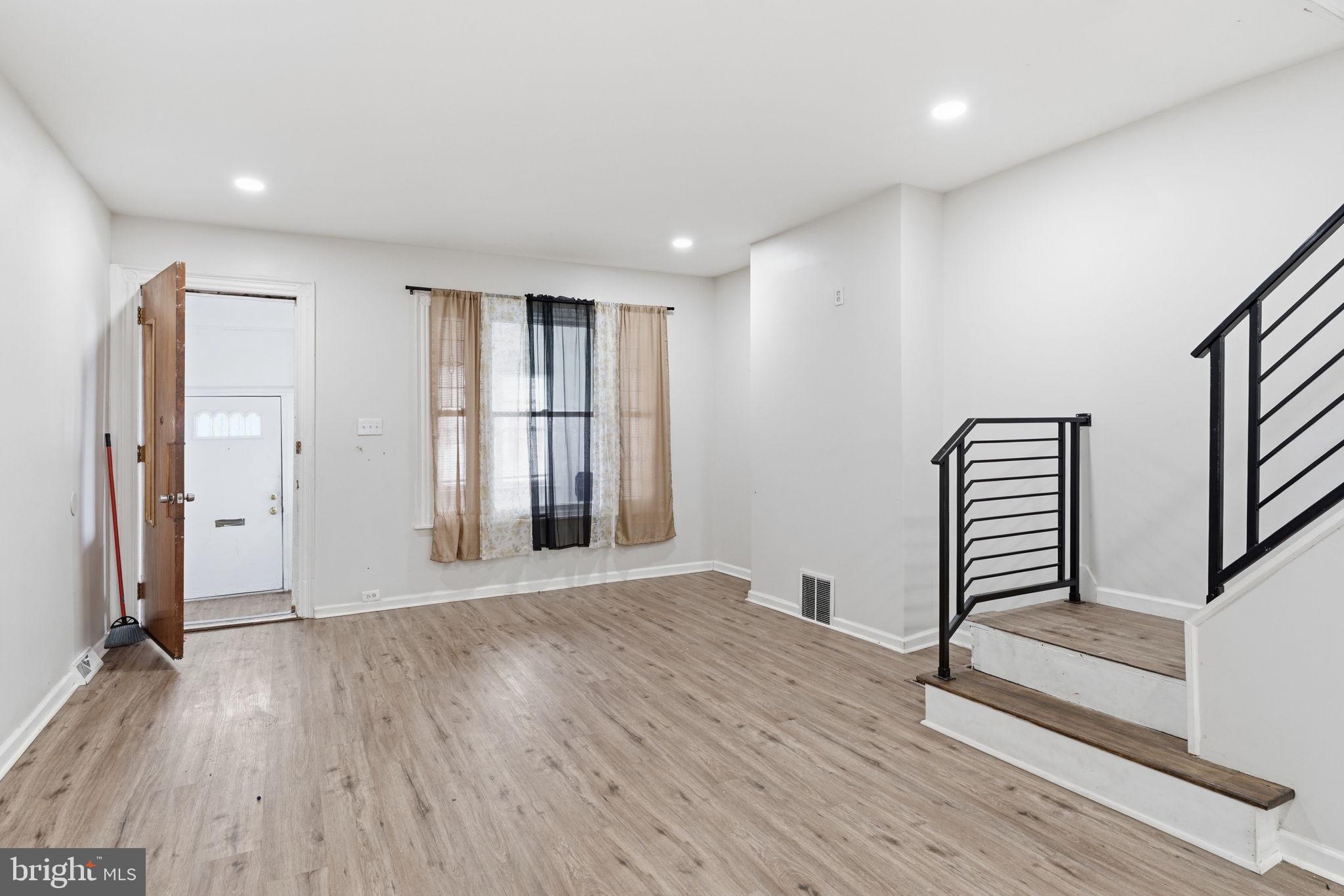 COBBS CREEK - Residential