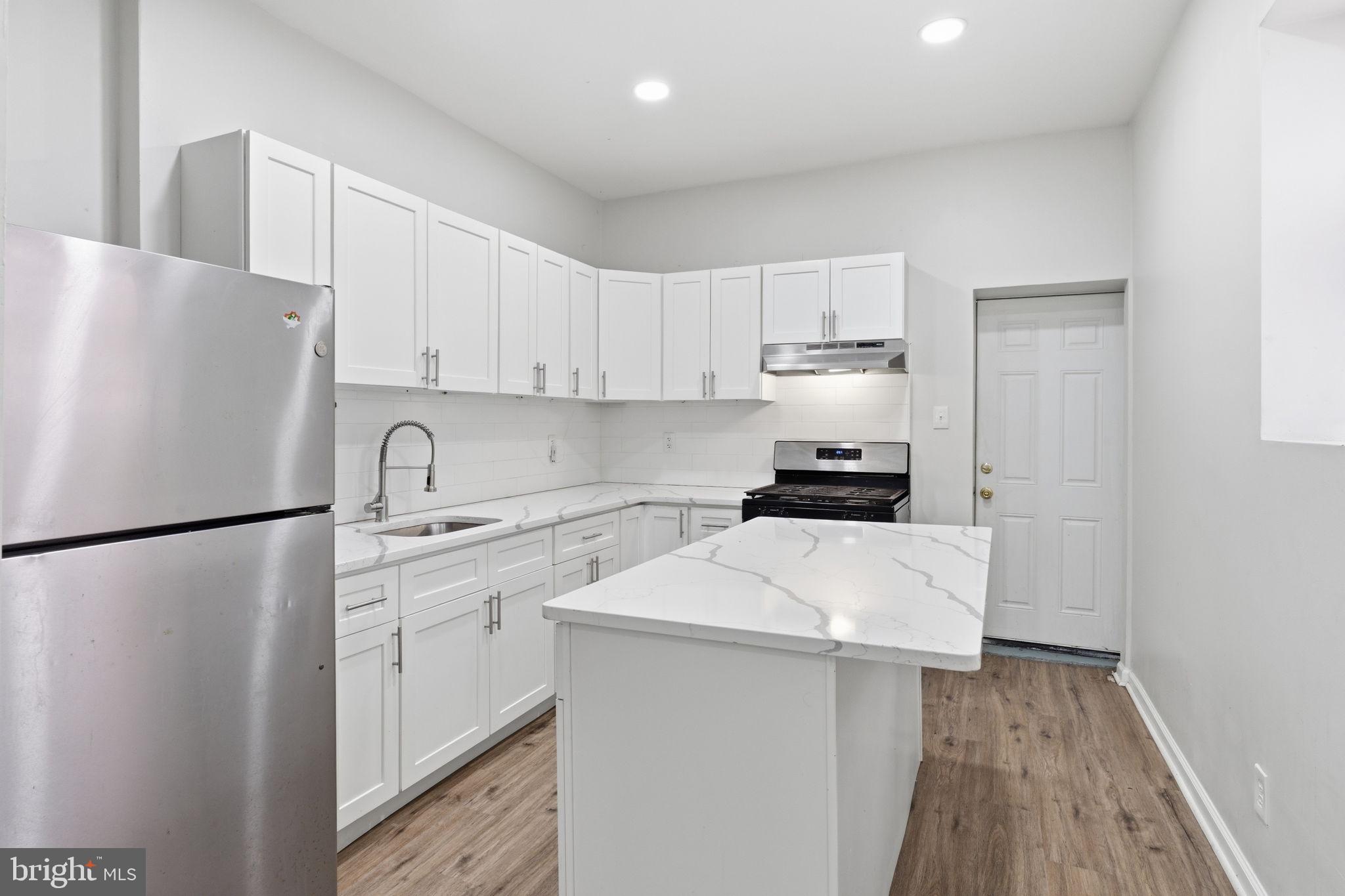 COBBS CREEK - Residential