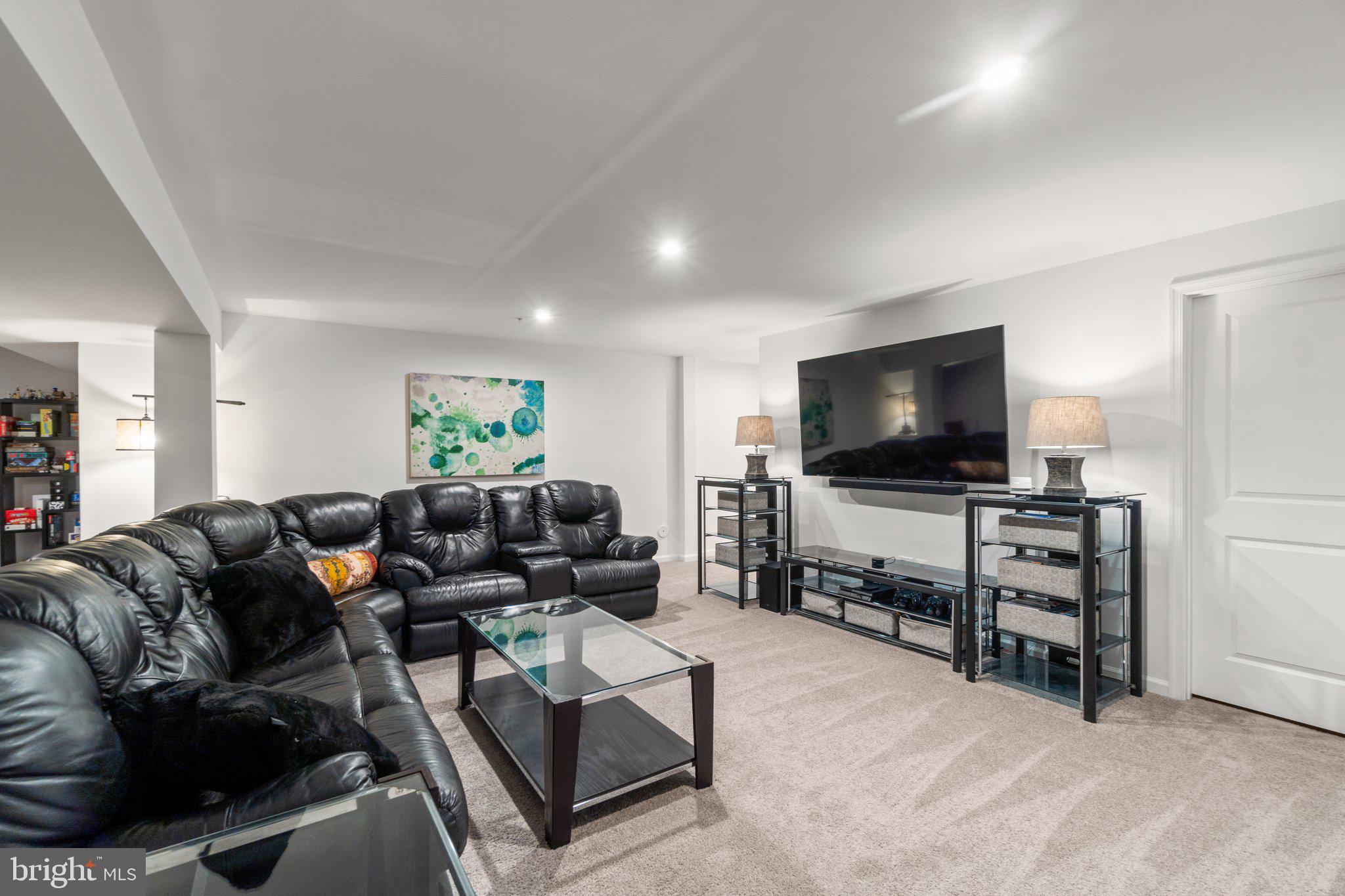 TALLYN RIDGE - Residential