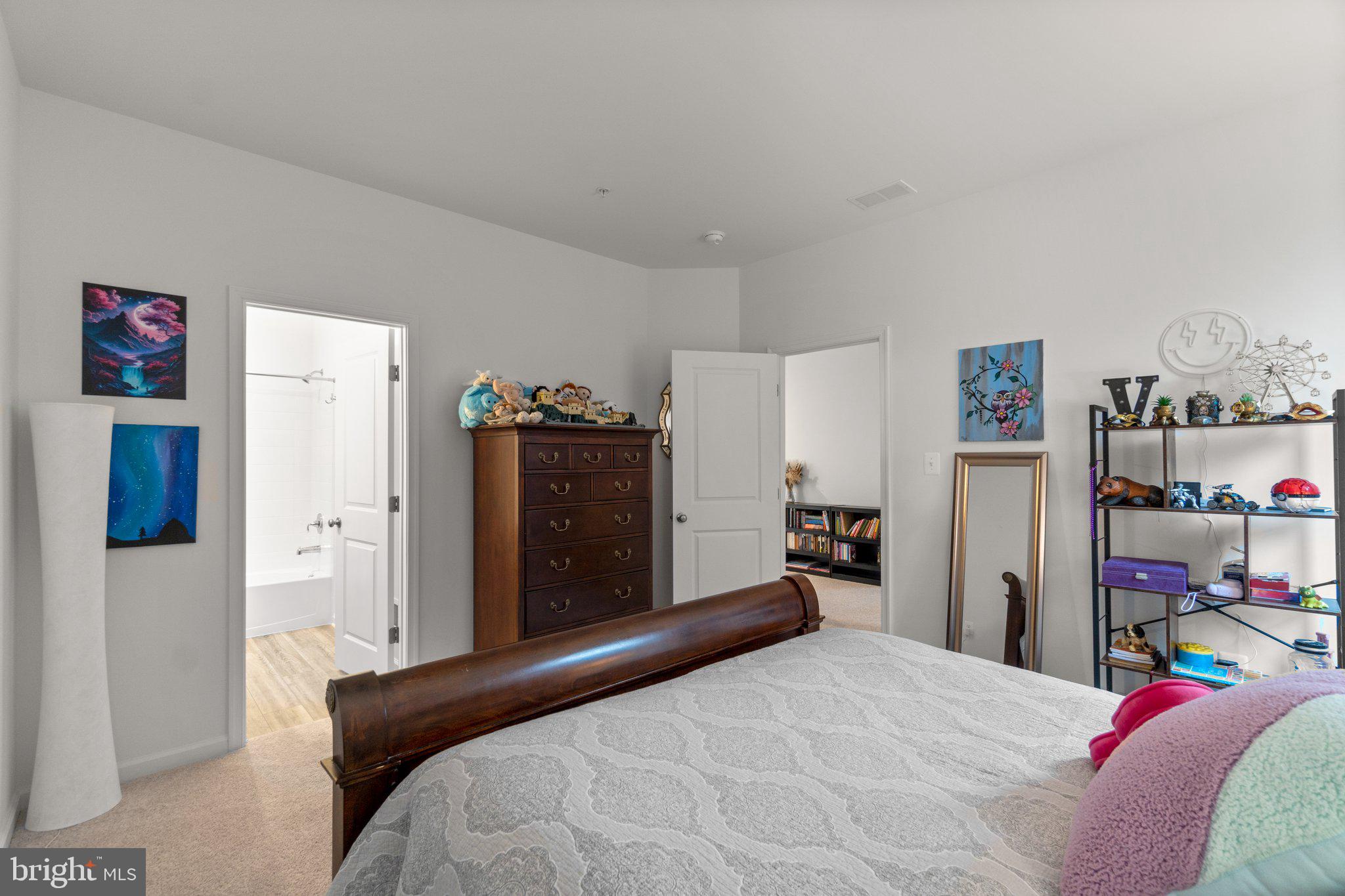 TALLYN RIDGE - Residential