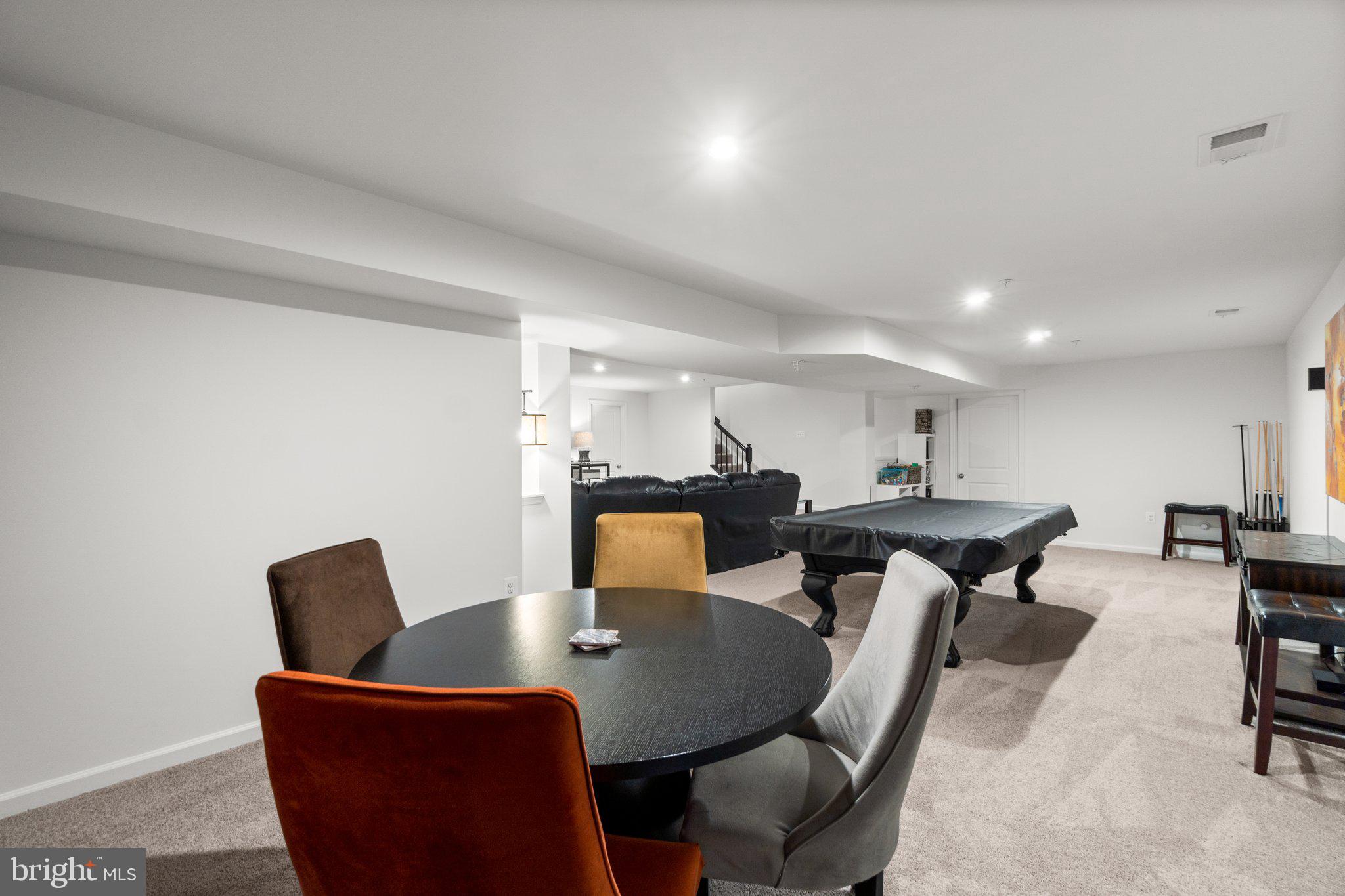 TALLYN RIDGE - Residential