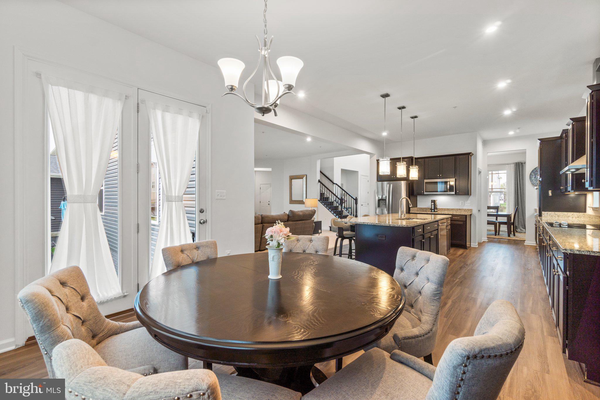 TALLYN RIDGE - Residential