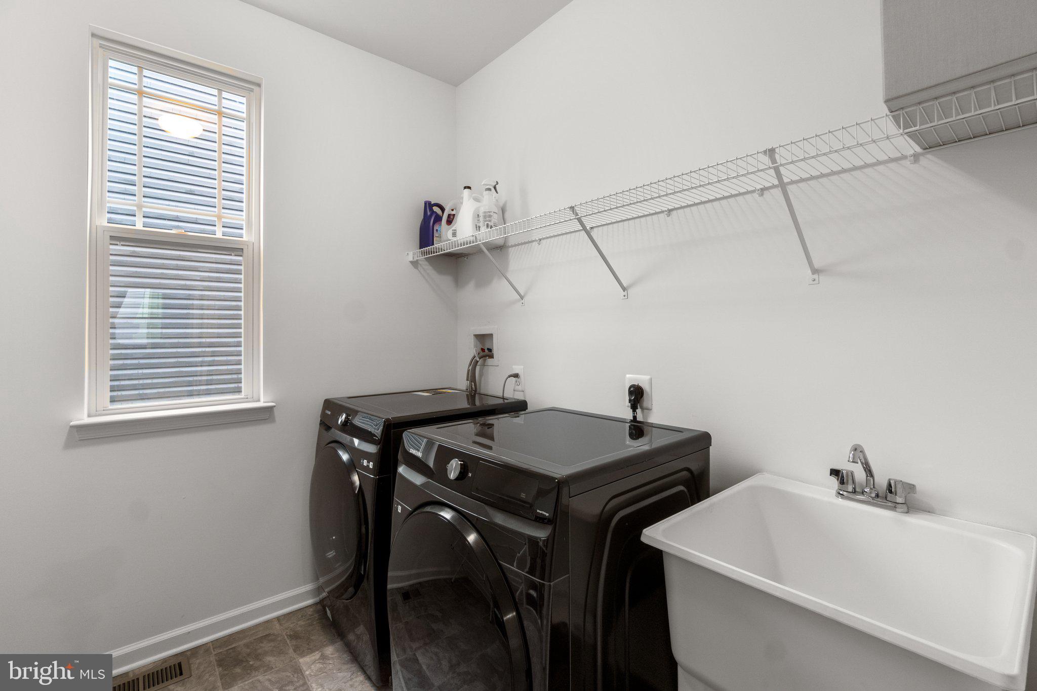 TALLYN RIDGE - Residential