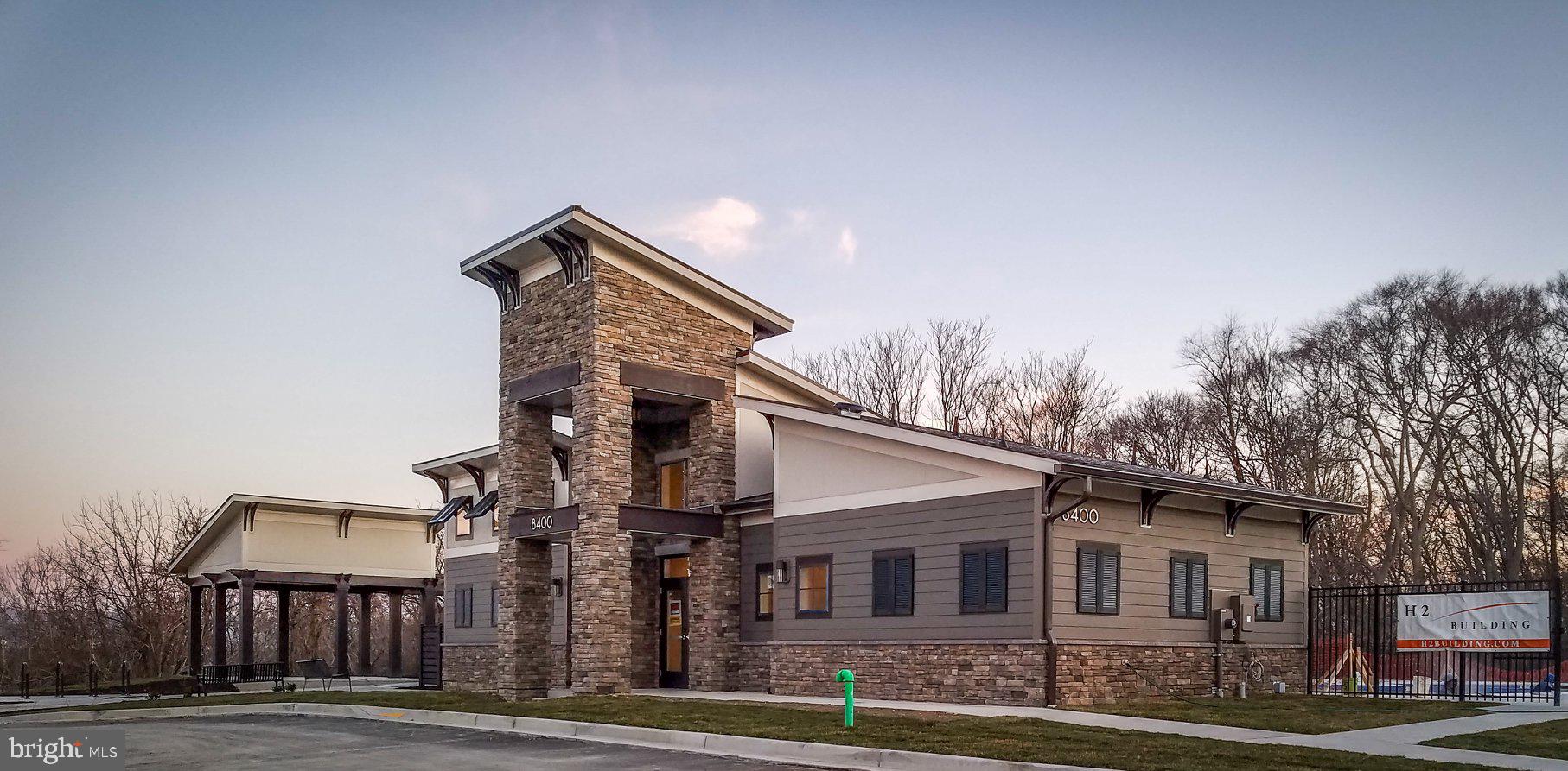 TALLYN RIDGE - Residential