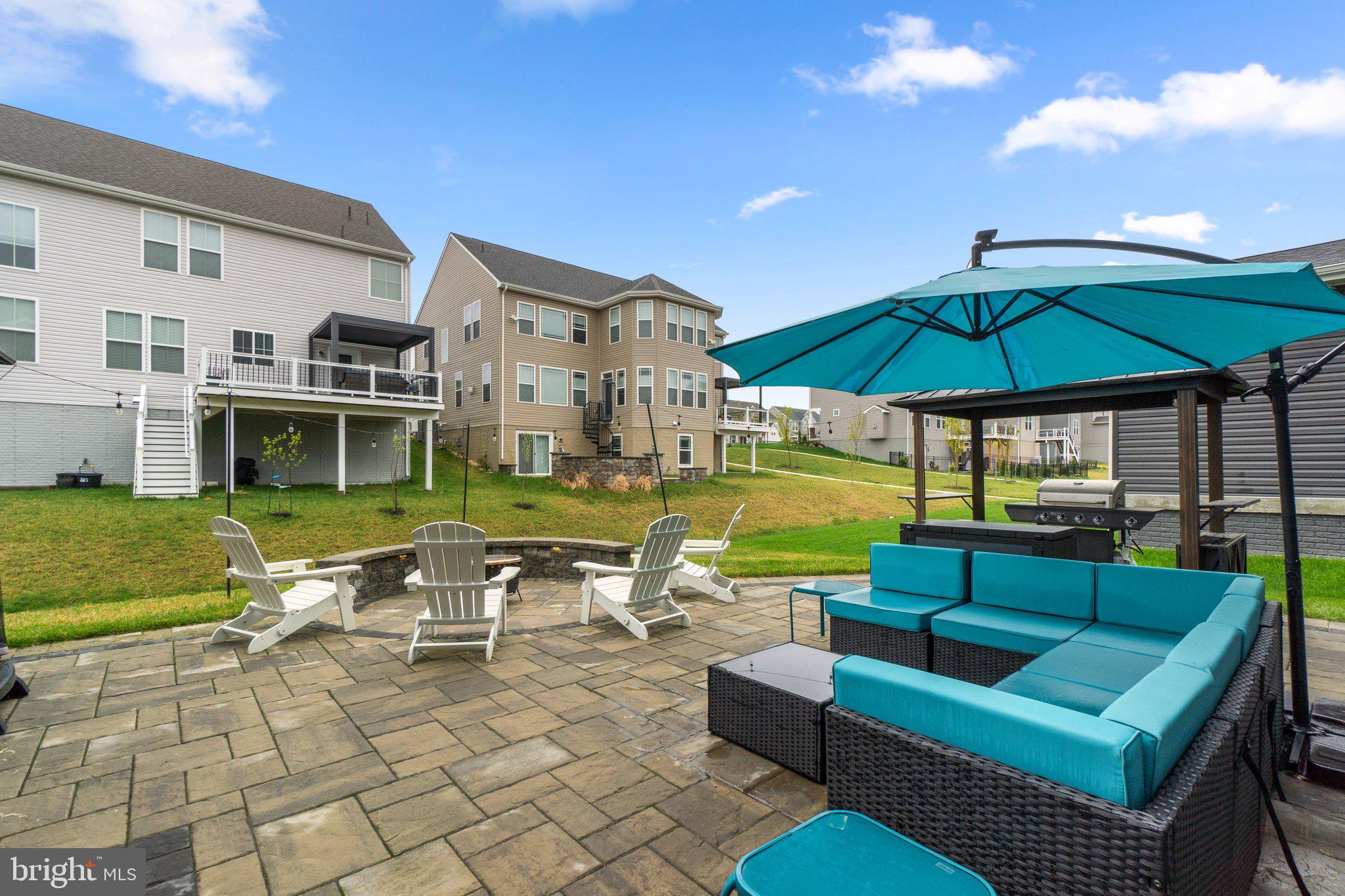 TALLYN RIDGE - Residential