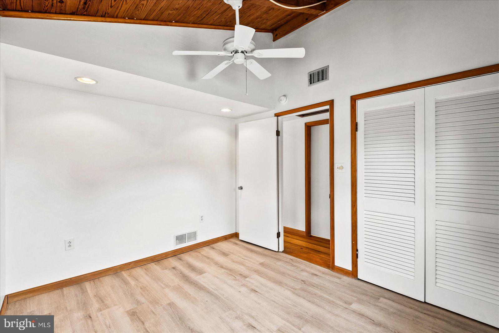 WESTMORELAND SHORES - Residential