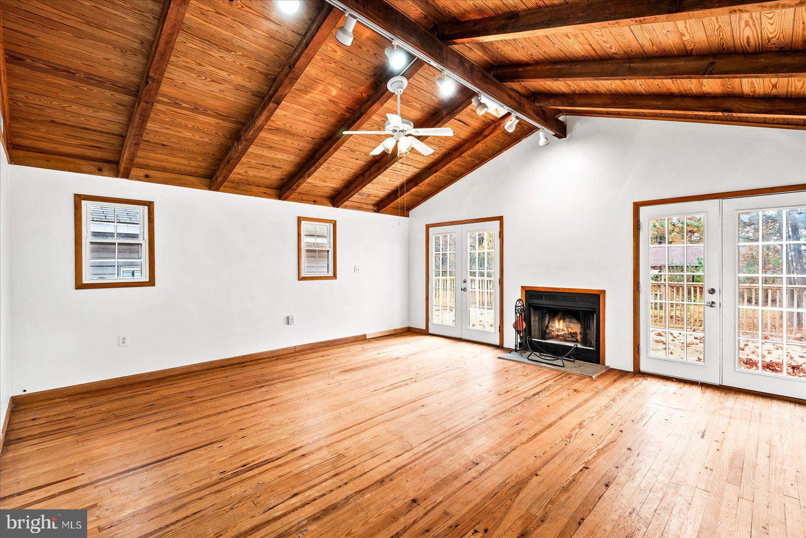 WESTMORELAND SHORES - Residential