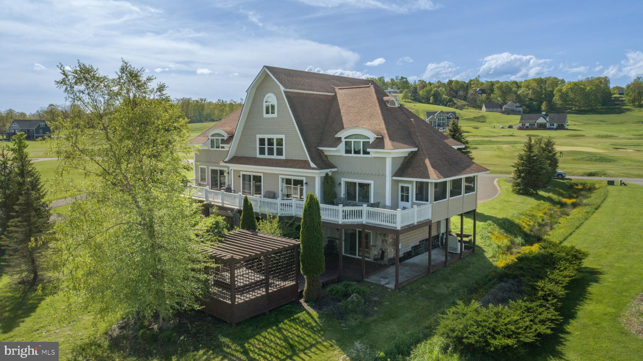 WATERFRONT GREENS - Residential