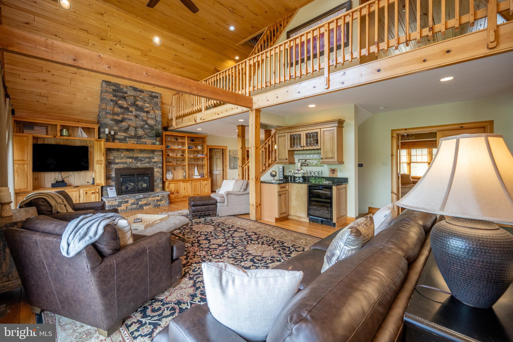 WATERFRONT GREENS - Residential