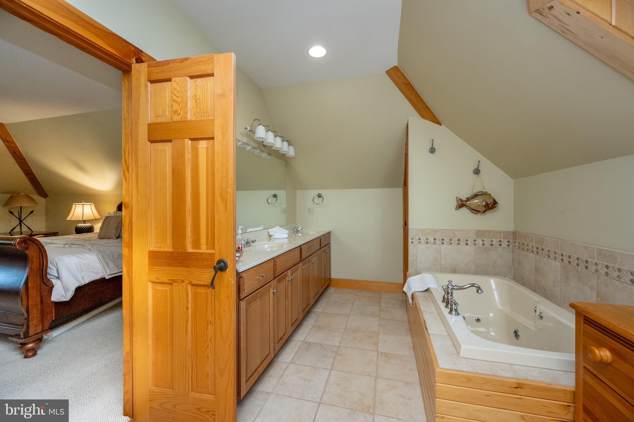 WATERFRONT GREENS - Residential