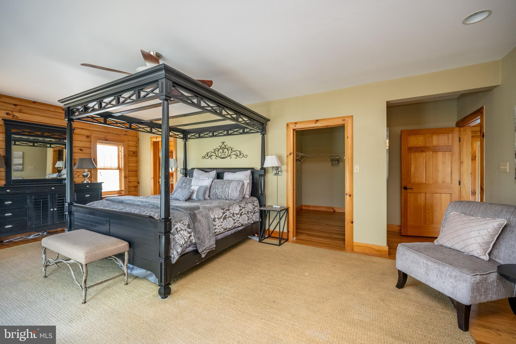 WATERFRONT GREENS - Residential