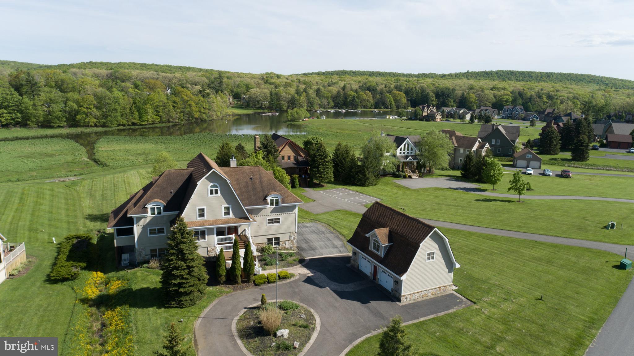 WATERFRONT GREENS - Residential