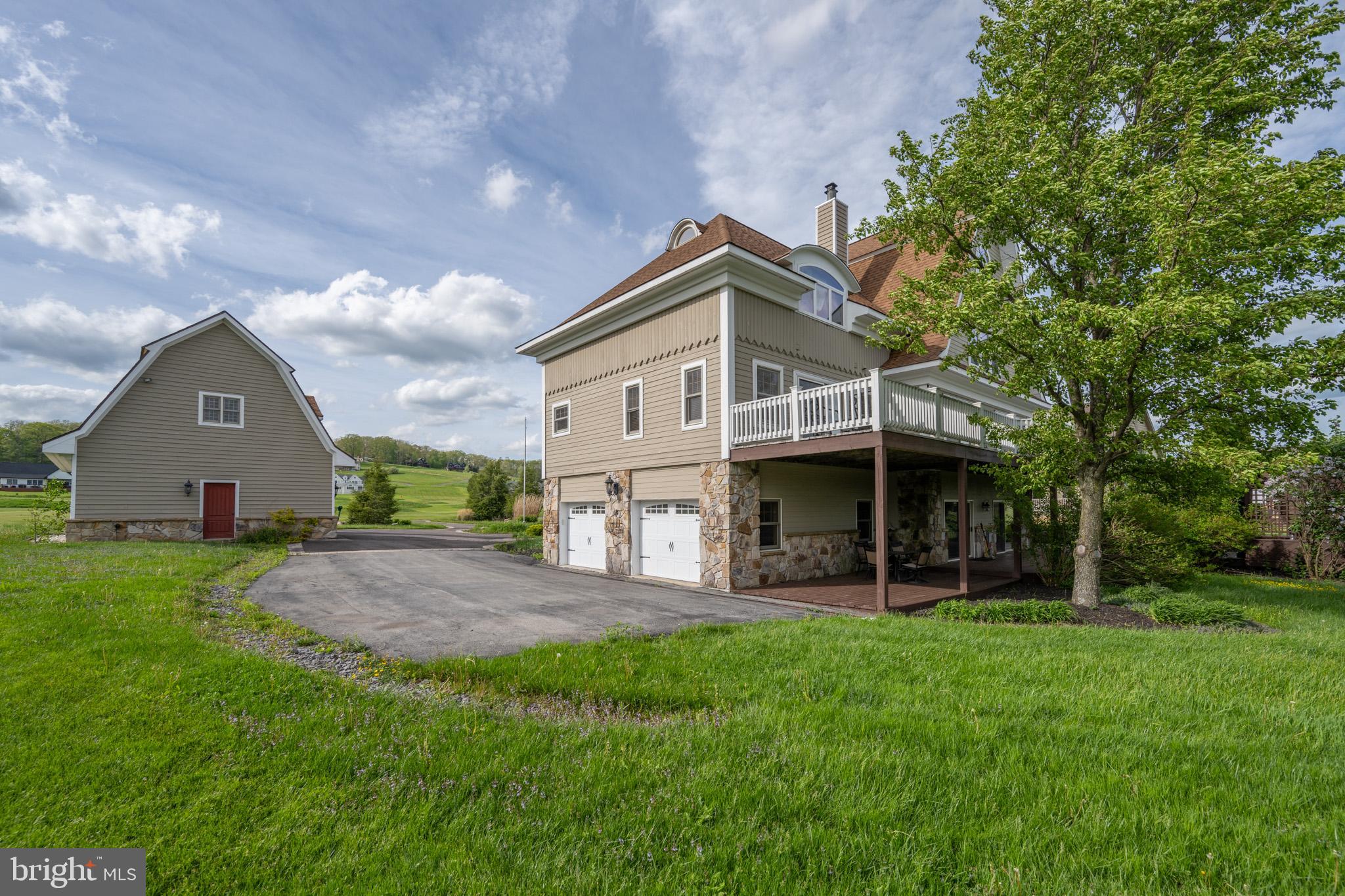 WATERFRONT GREENS - Residential