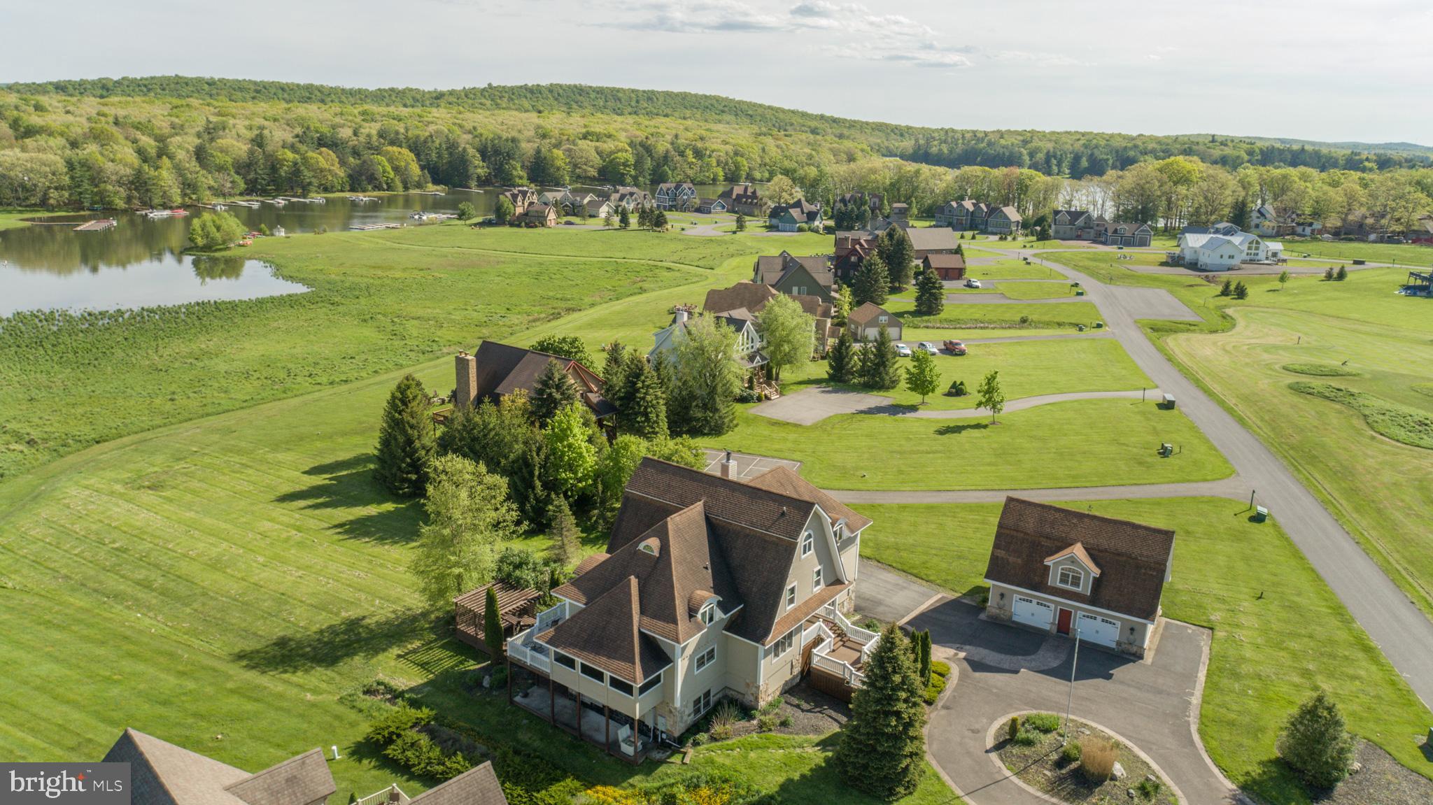 WATERFRONT GREENS - Residential