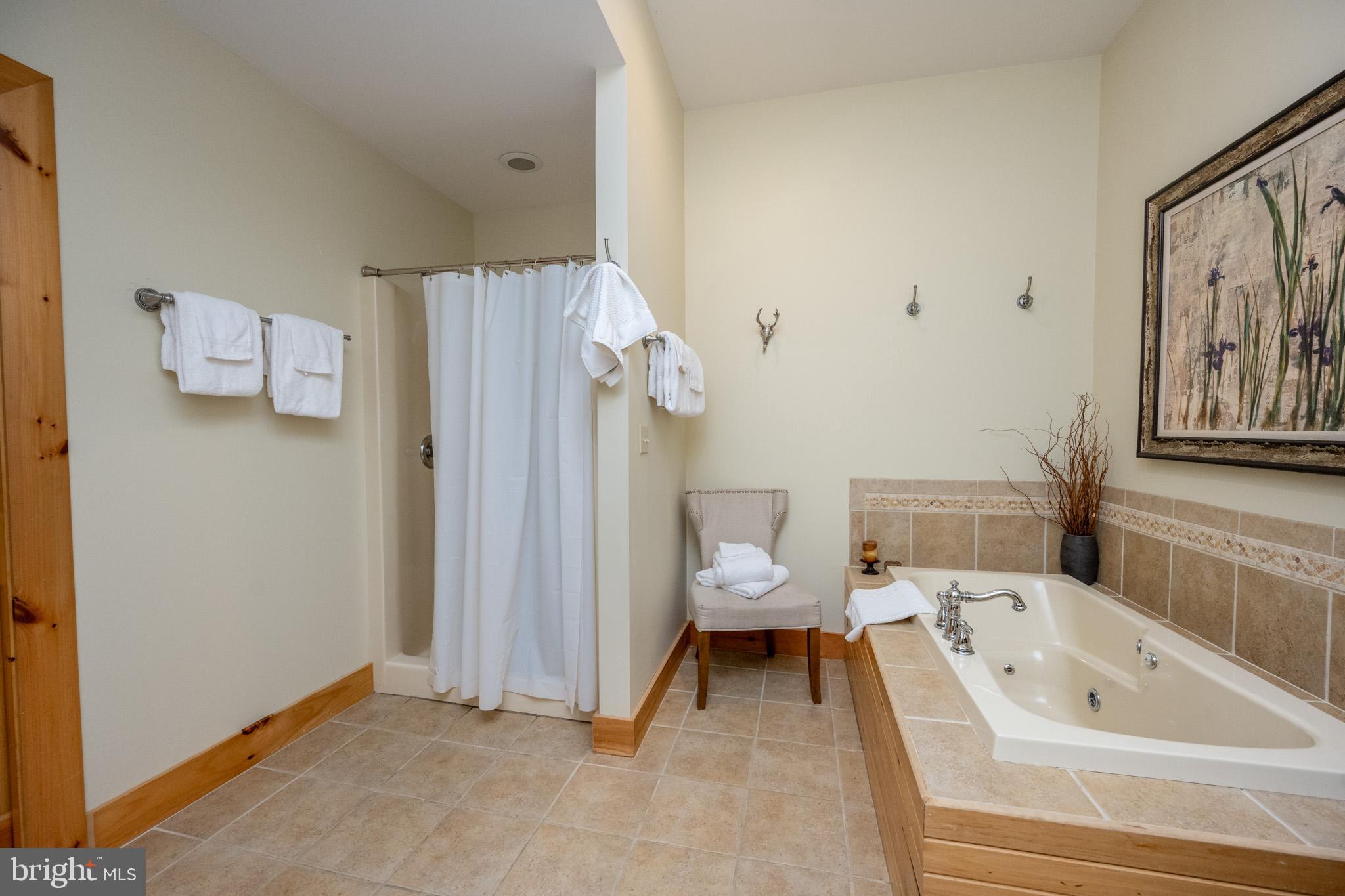 WATERFRONT GREENS - Residential