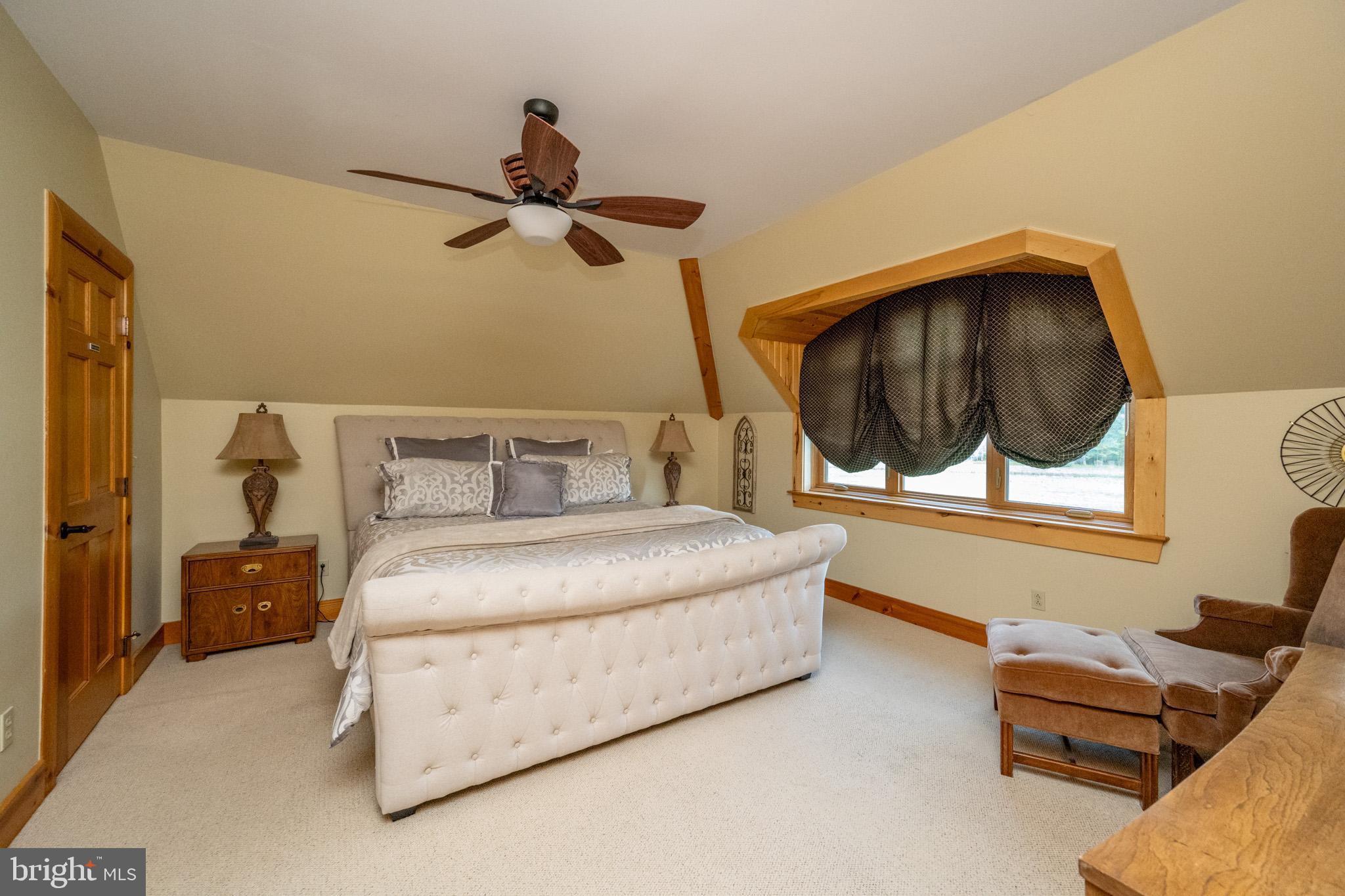 WATERFRONT GREENS - Residential