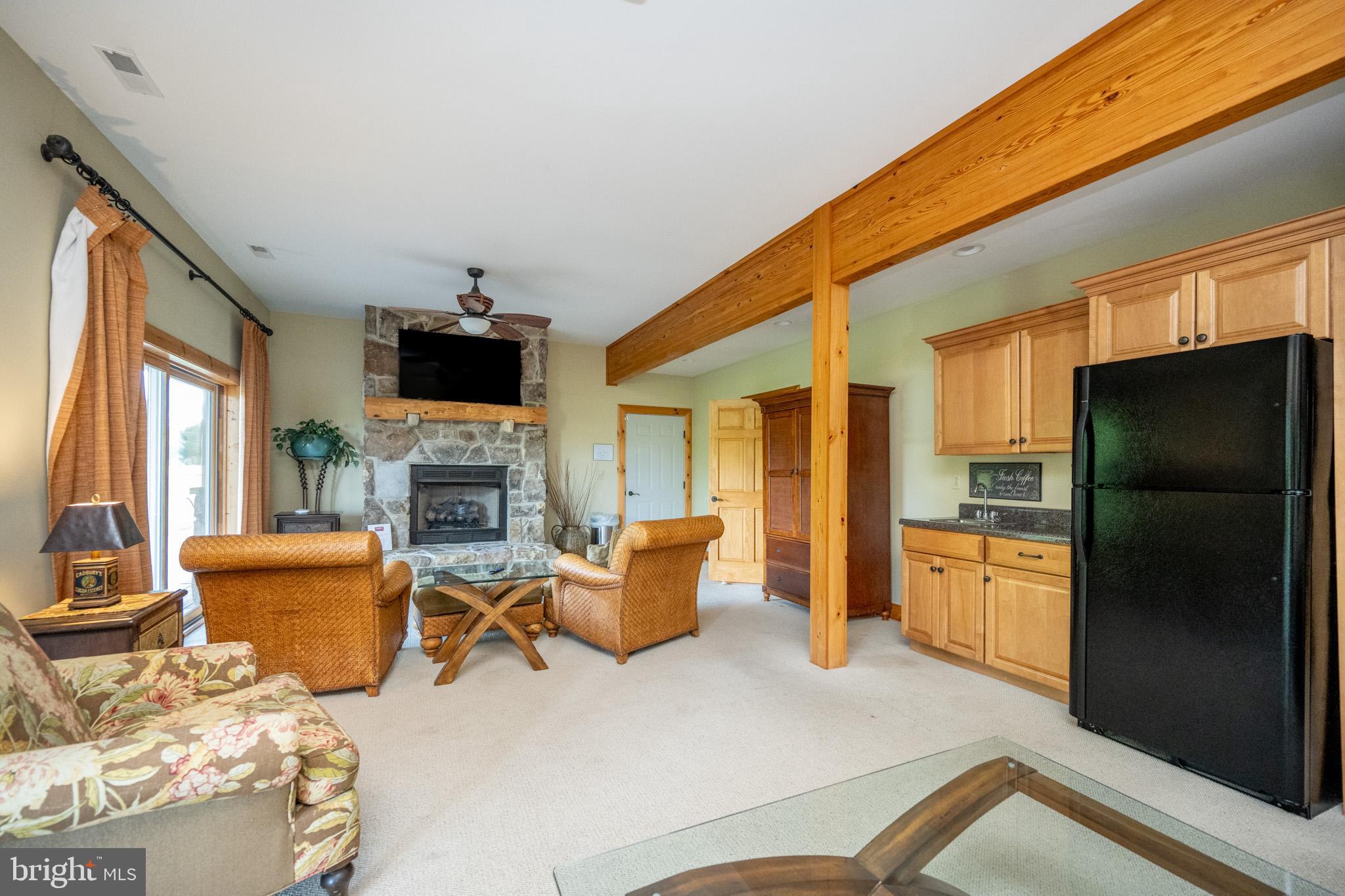 WATERFRONT GREENS - Residential