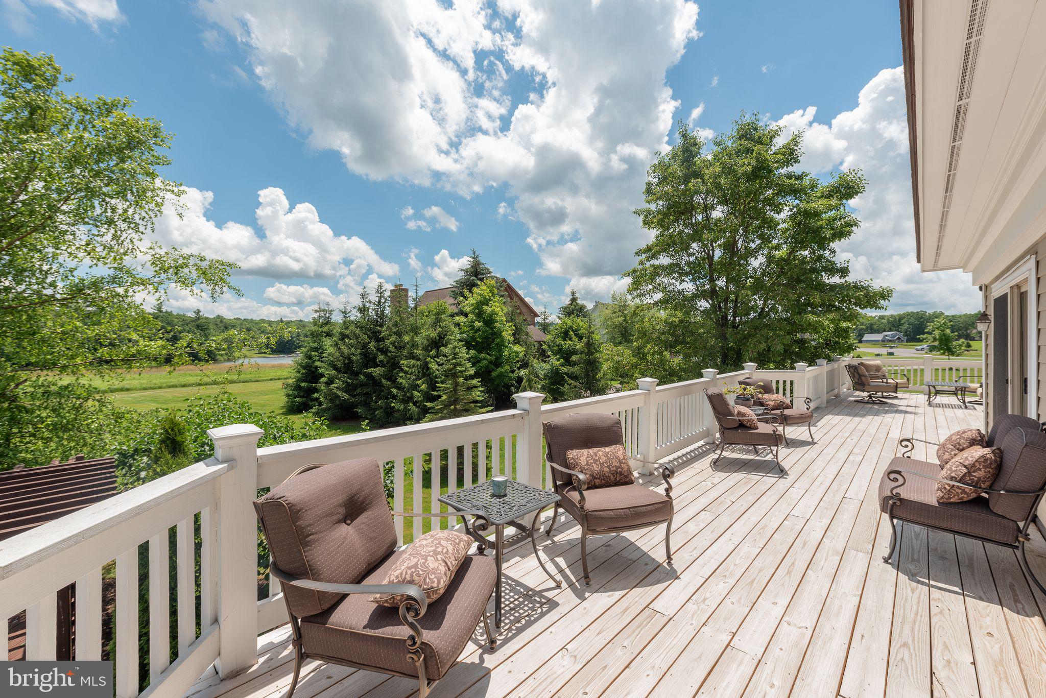 WATERFRONT GREENS - Residential