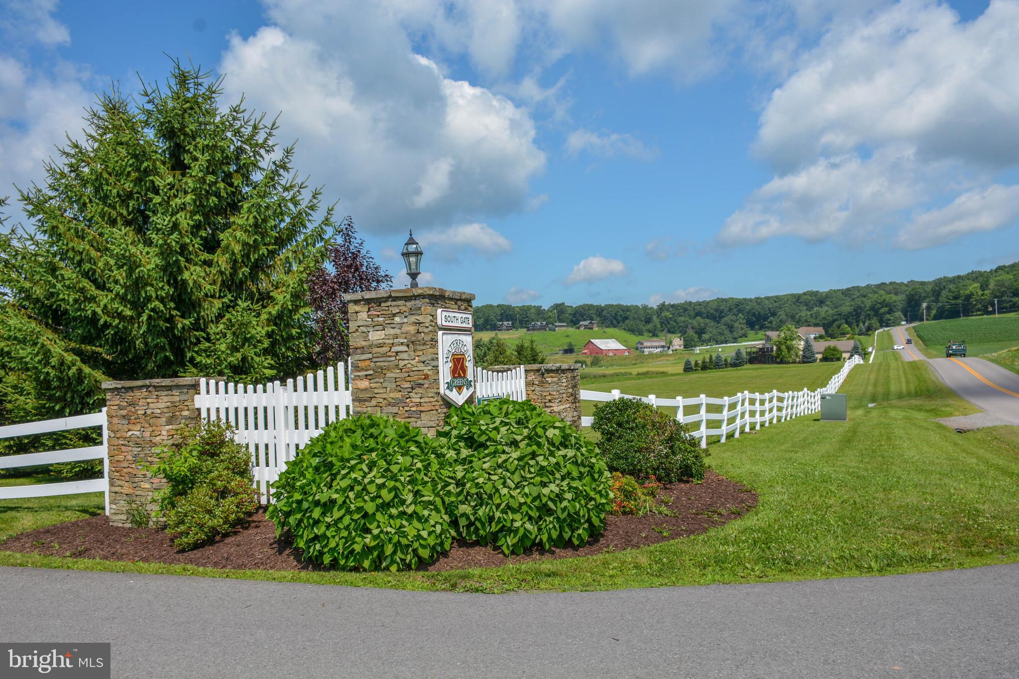 WATERFRONT GREENS - Residential