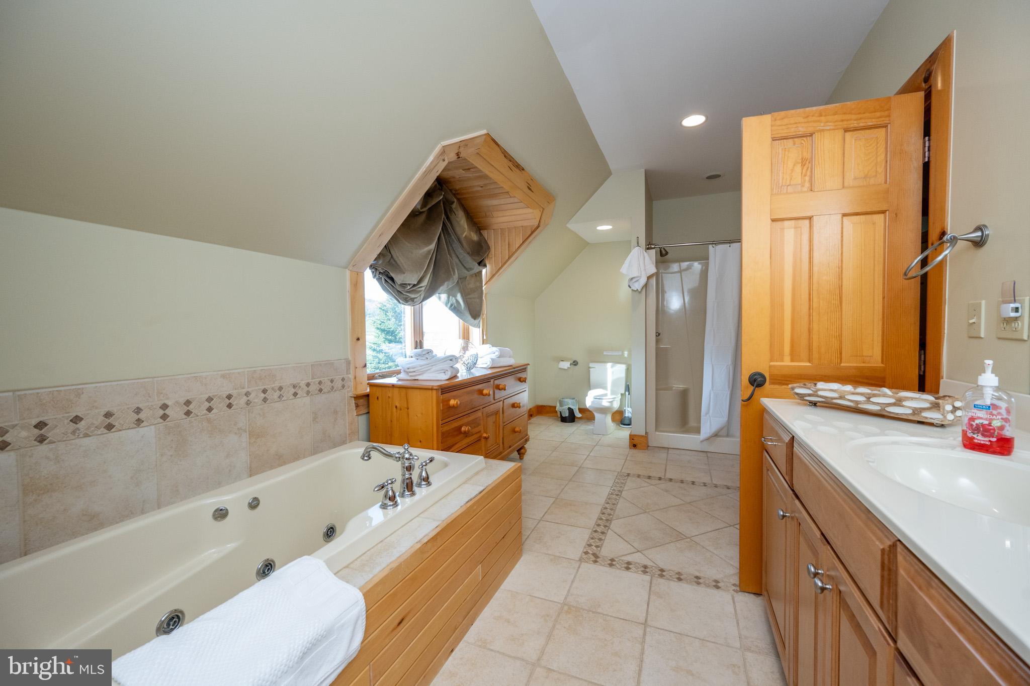 WATERFRONT GREENS - Residential