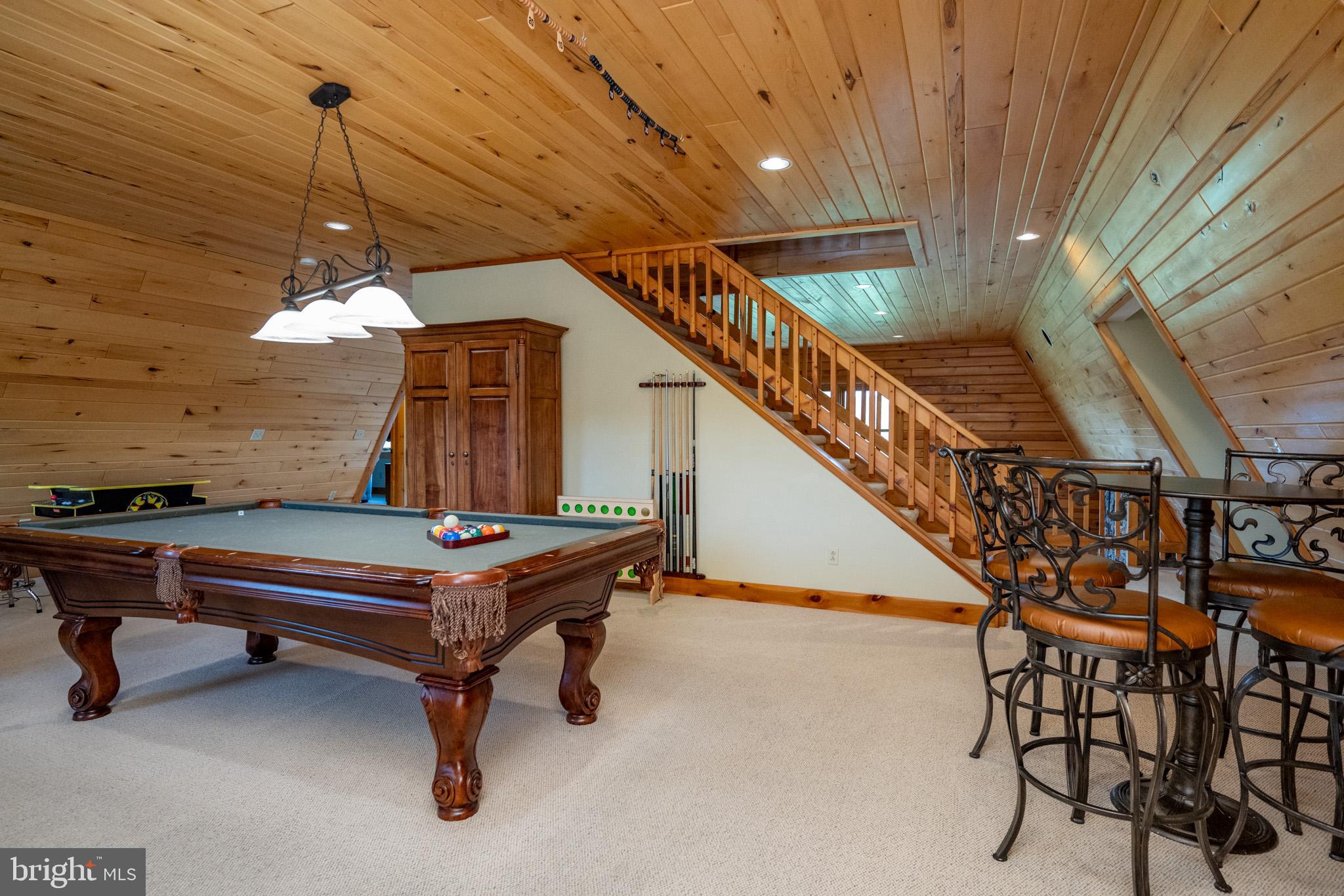 WATERFRONT GREENS - Residential