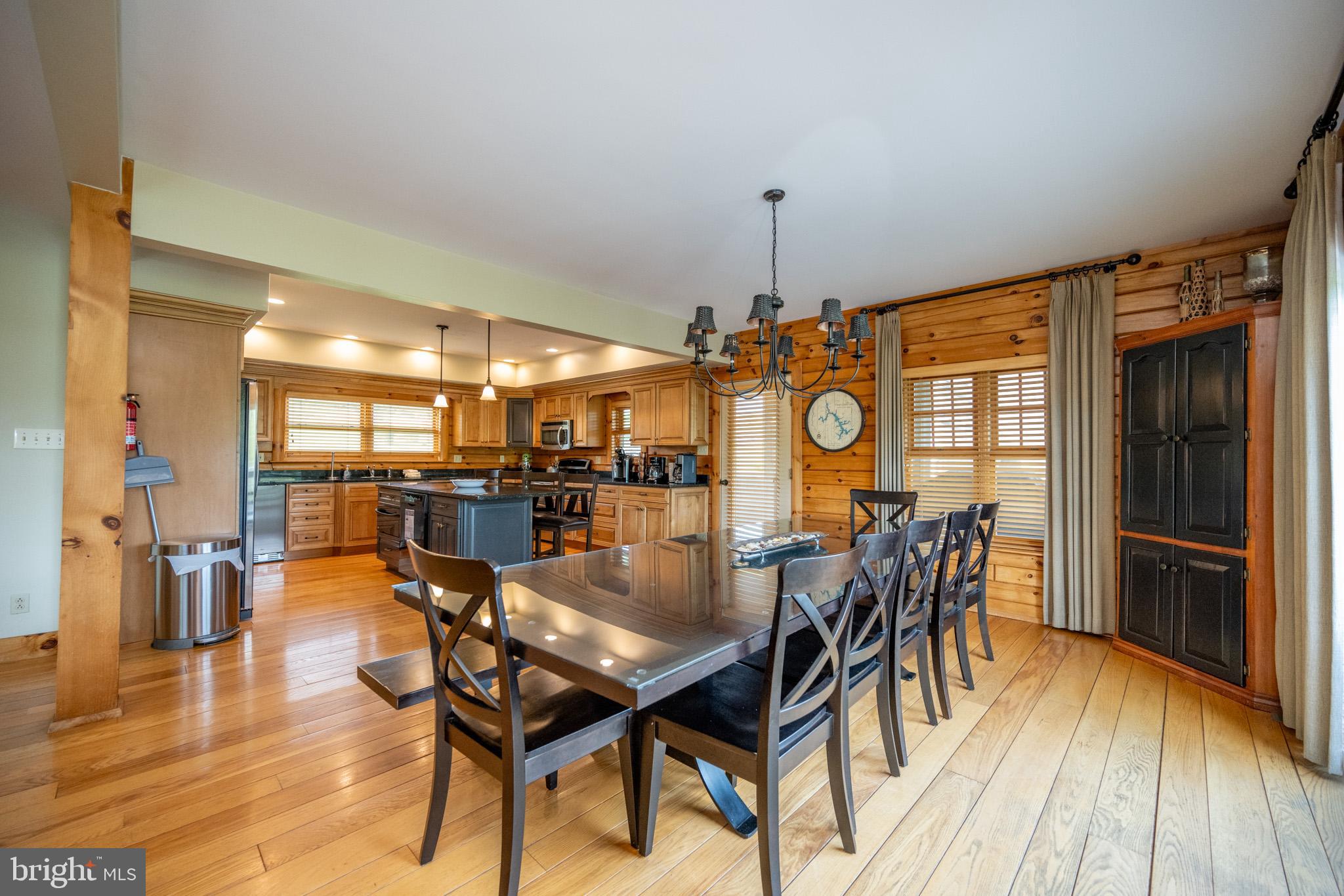 WATERFRONT GREENS - Residential