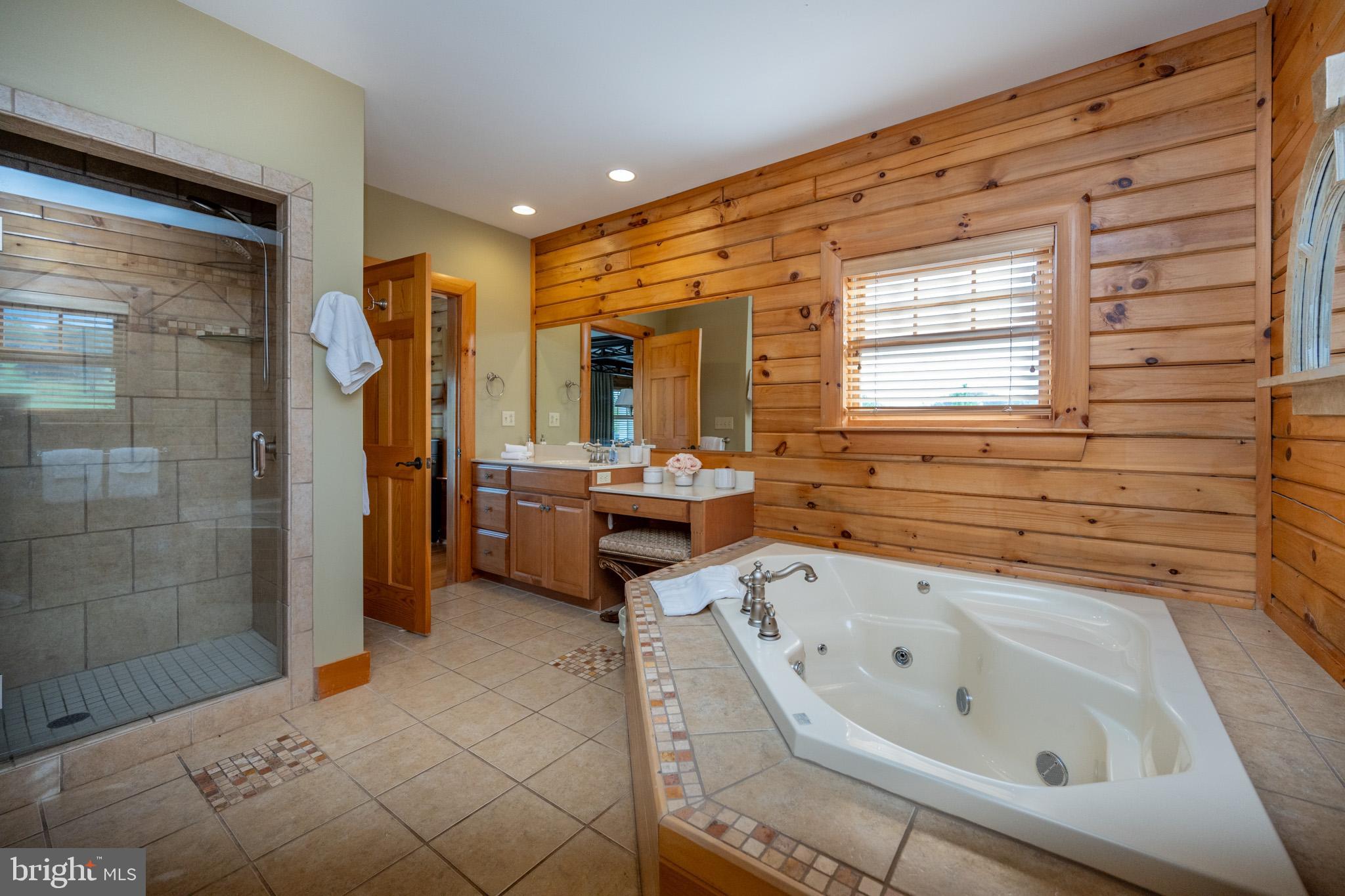 WATERFRONT GREENS - Residential