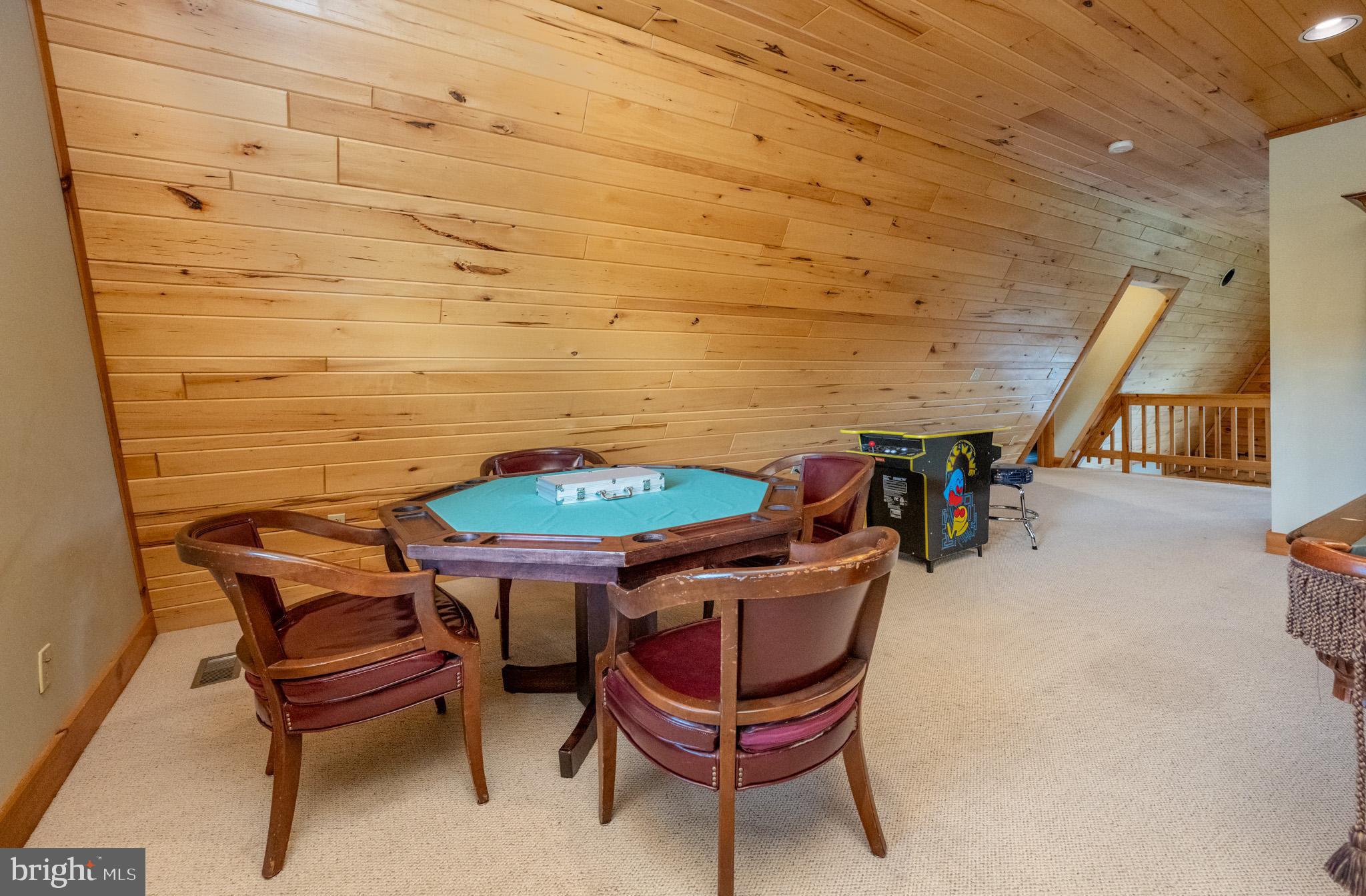 WATERFRONT GREENS - Residential