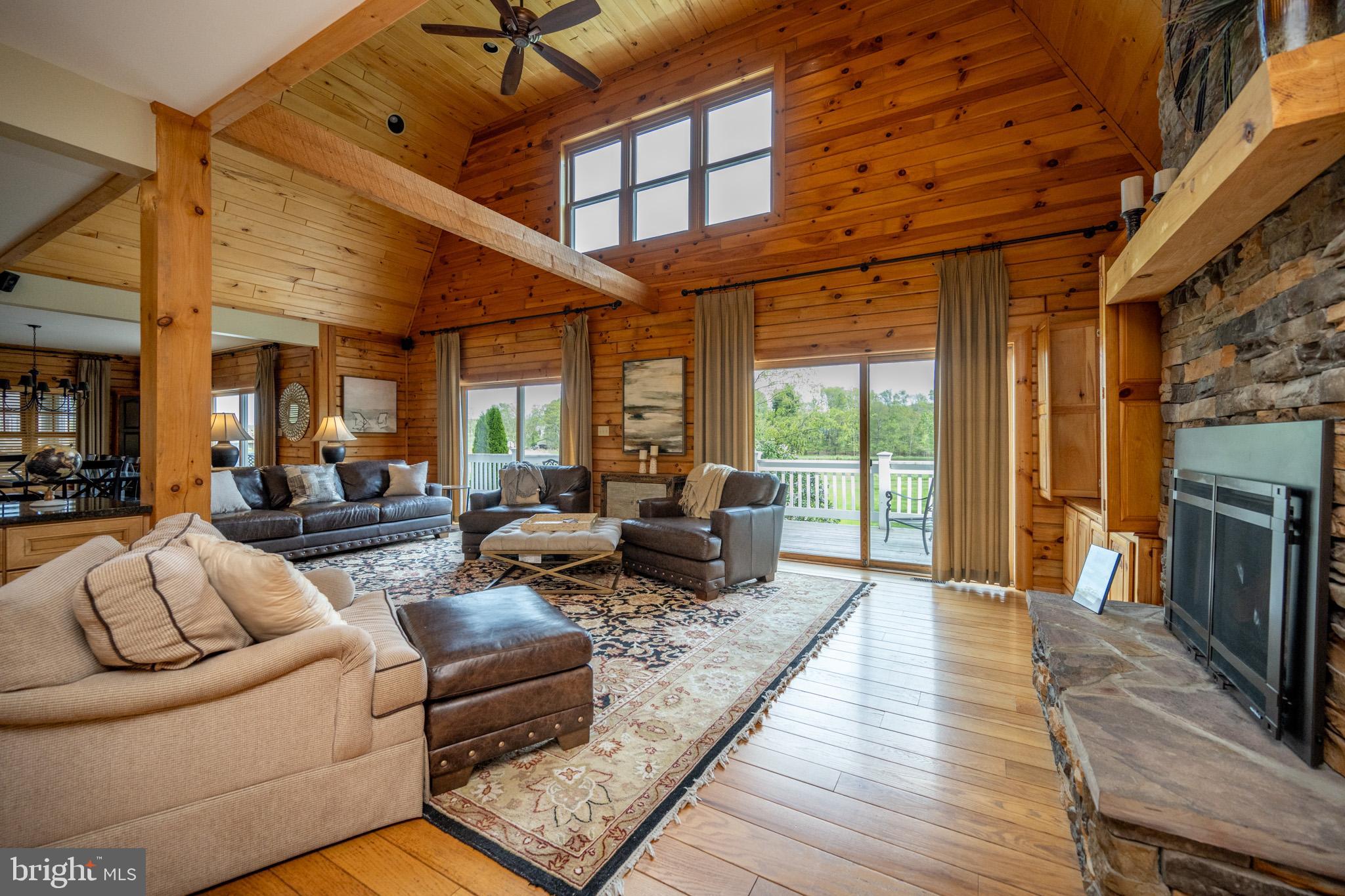 WATERFRONT GREENS - Residential