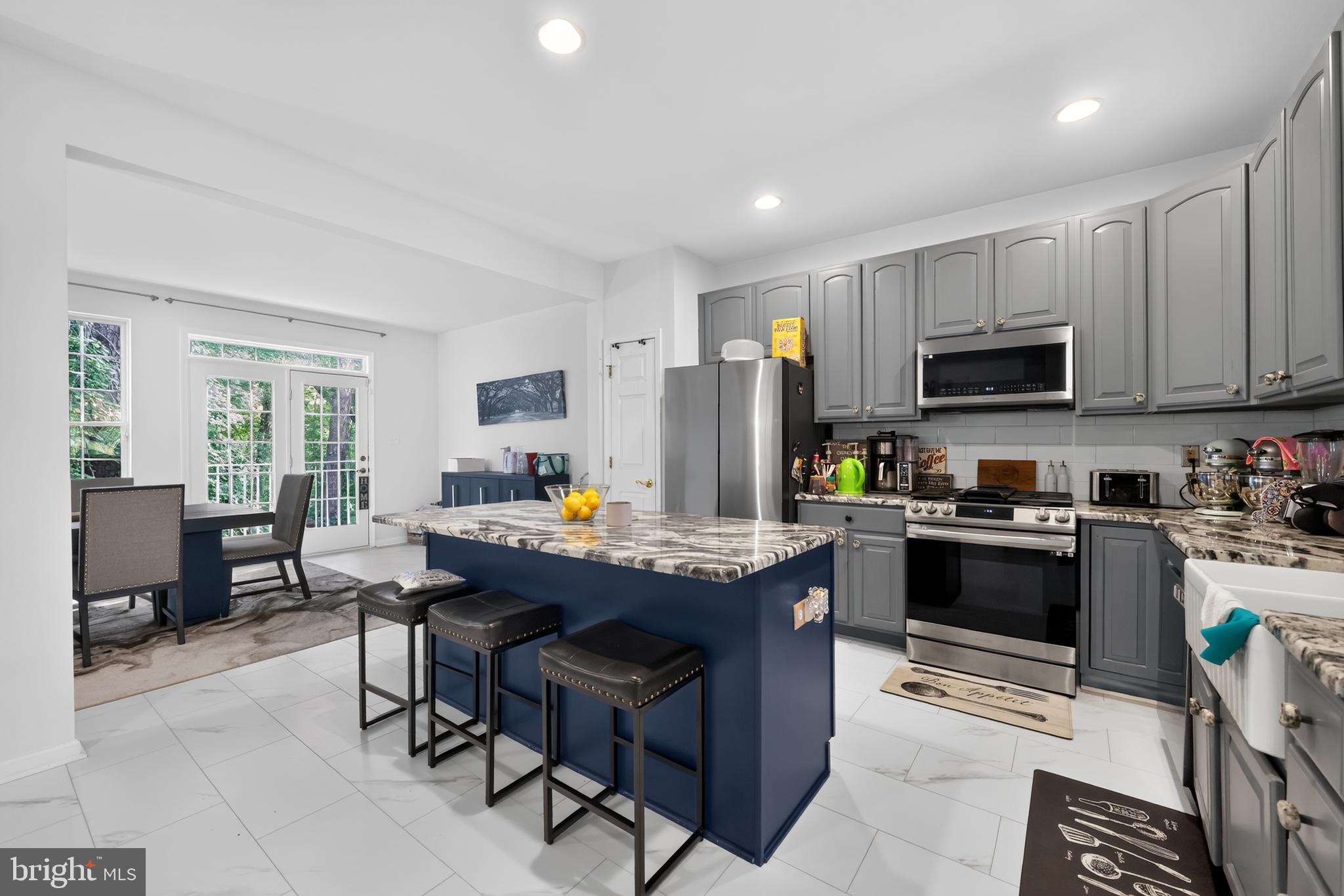 118 COLTS NECK DRIVE