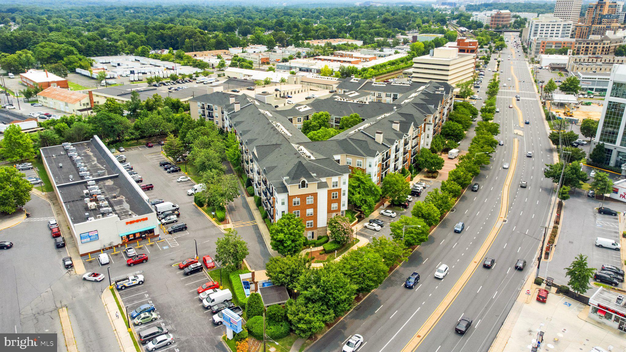 FITZ AT ROCKVILLE TOWN C - Residential Lease