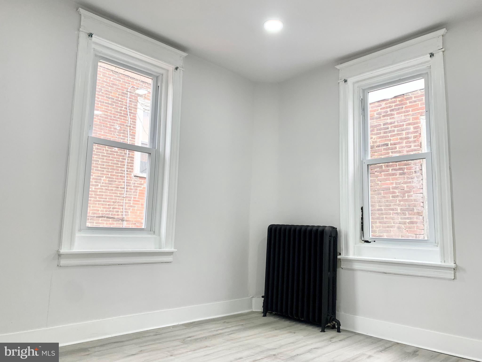 EAST OAK LANE - Residential Lease