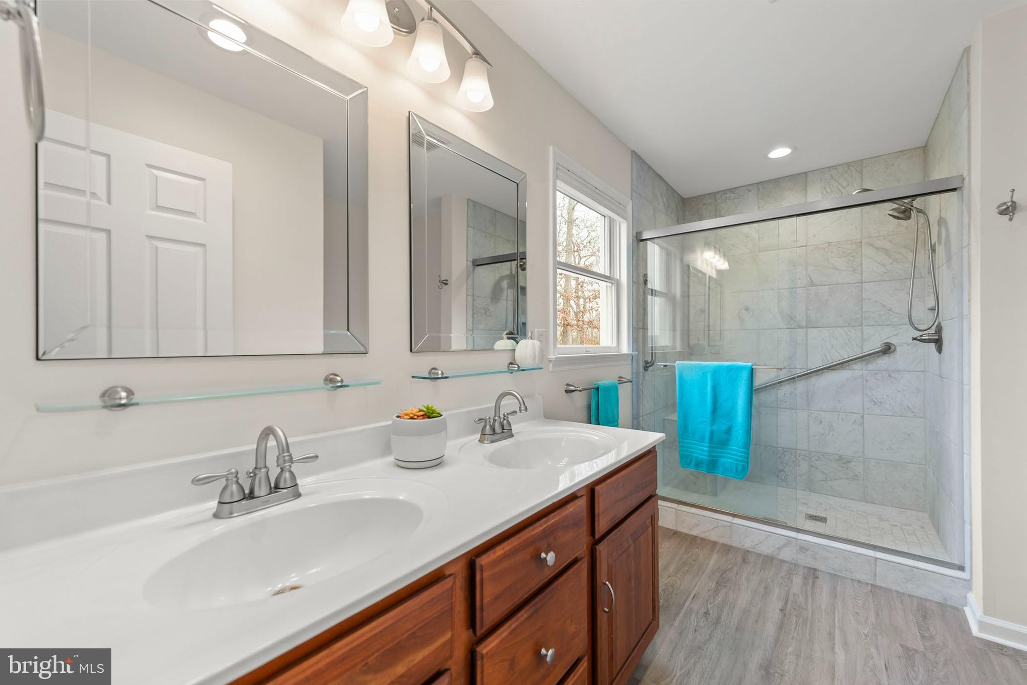 STONEY MOUNTAIN ESTATES - Residential