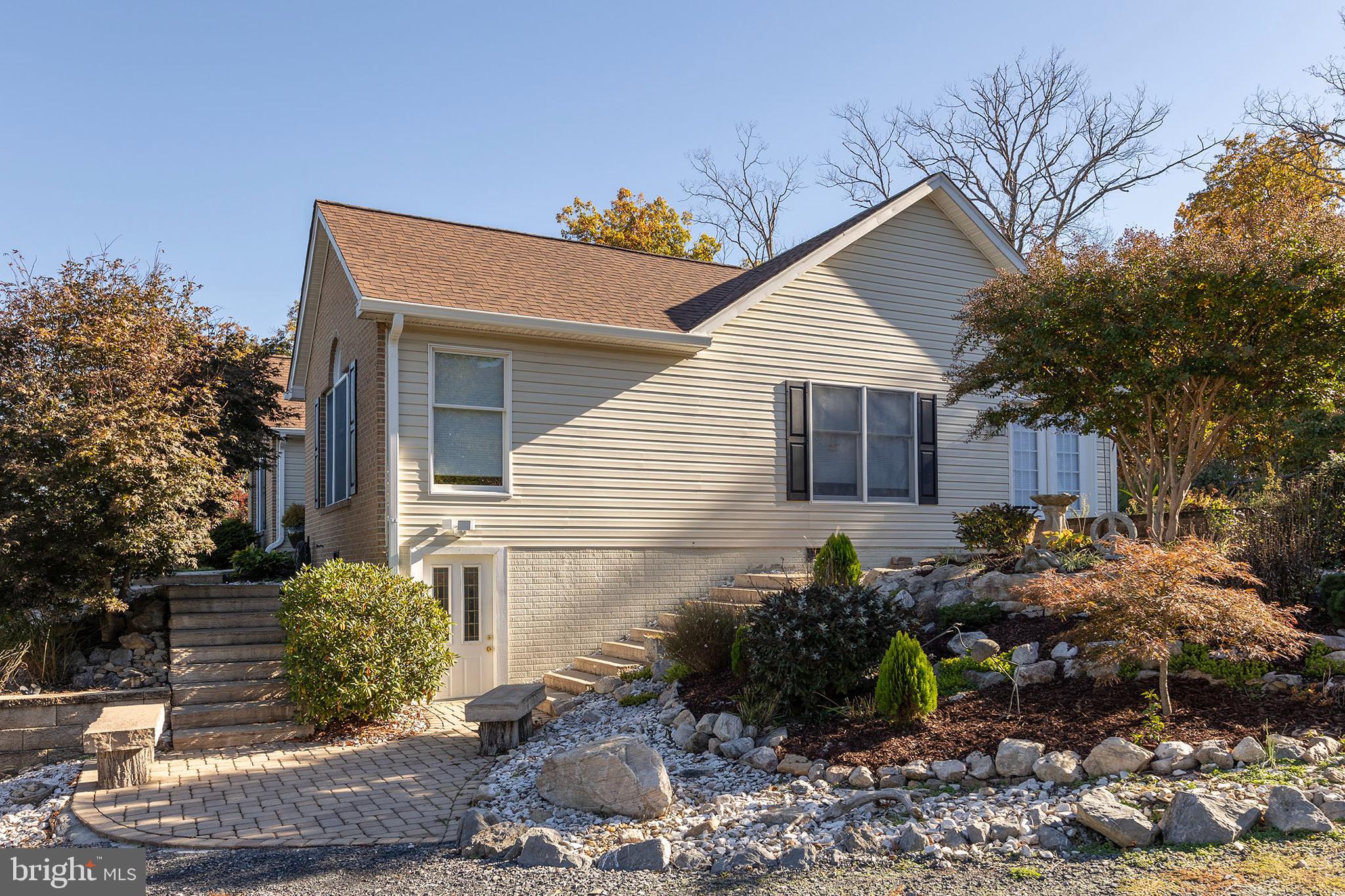 STONEY MOUNTAIN ESTATES - Residential