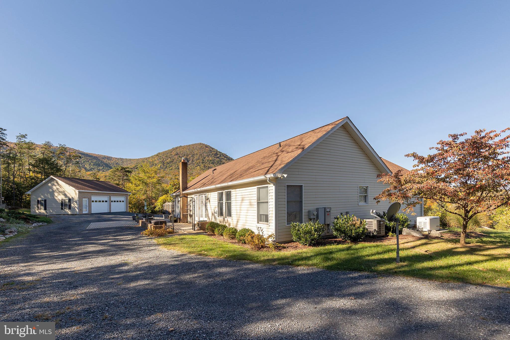 STONEY MOUNTAIN ESTATES - Residential