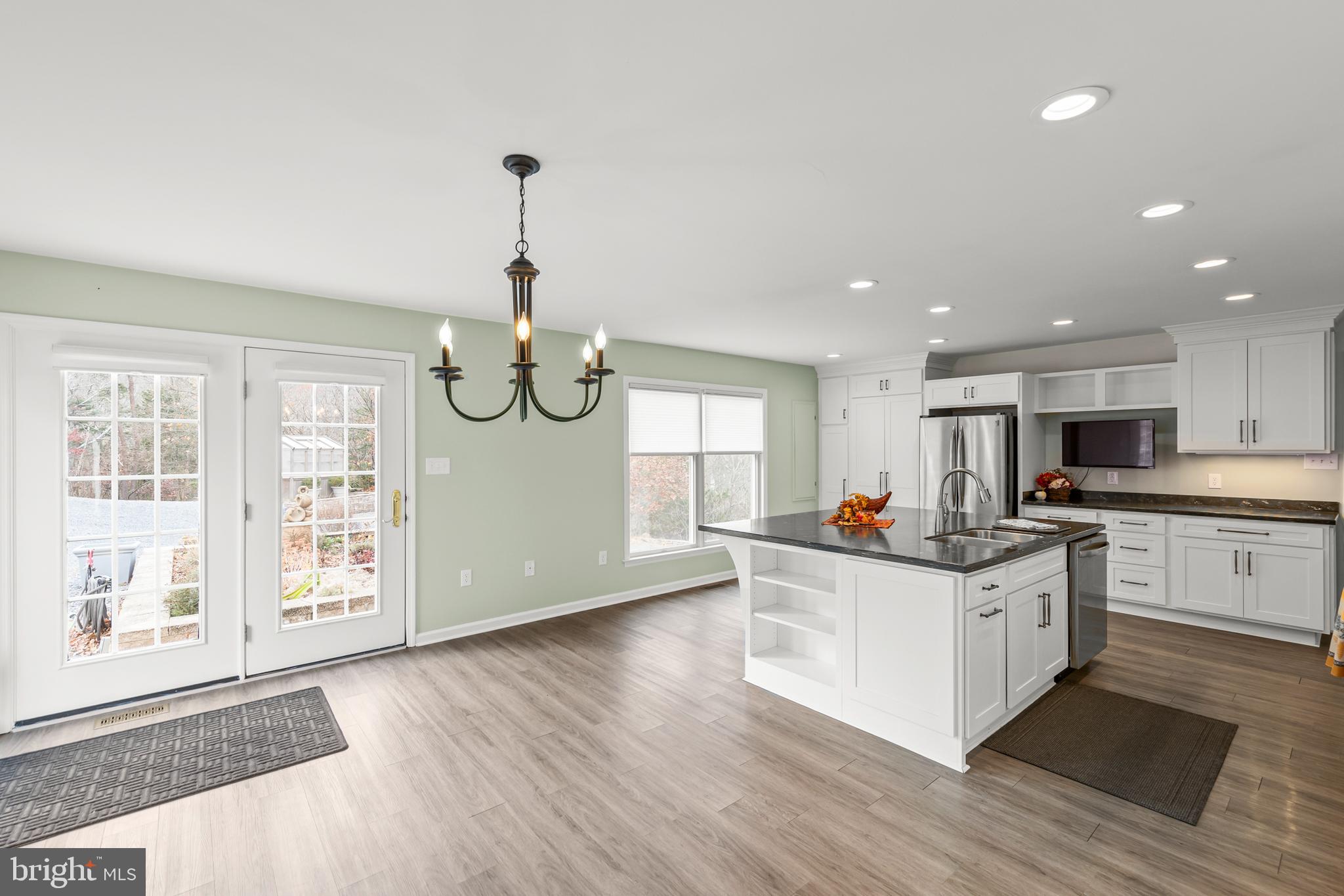 STONEY MOUNTAIN ESTATES - Residential