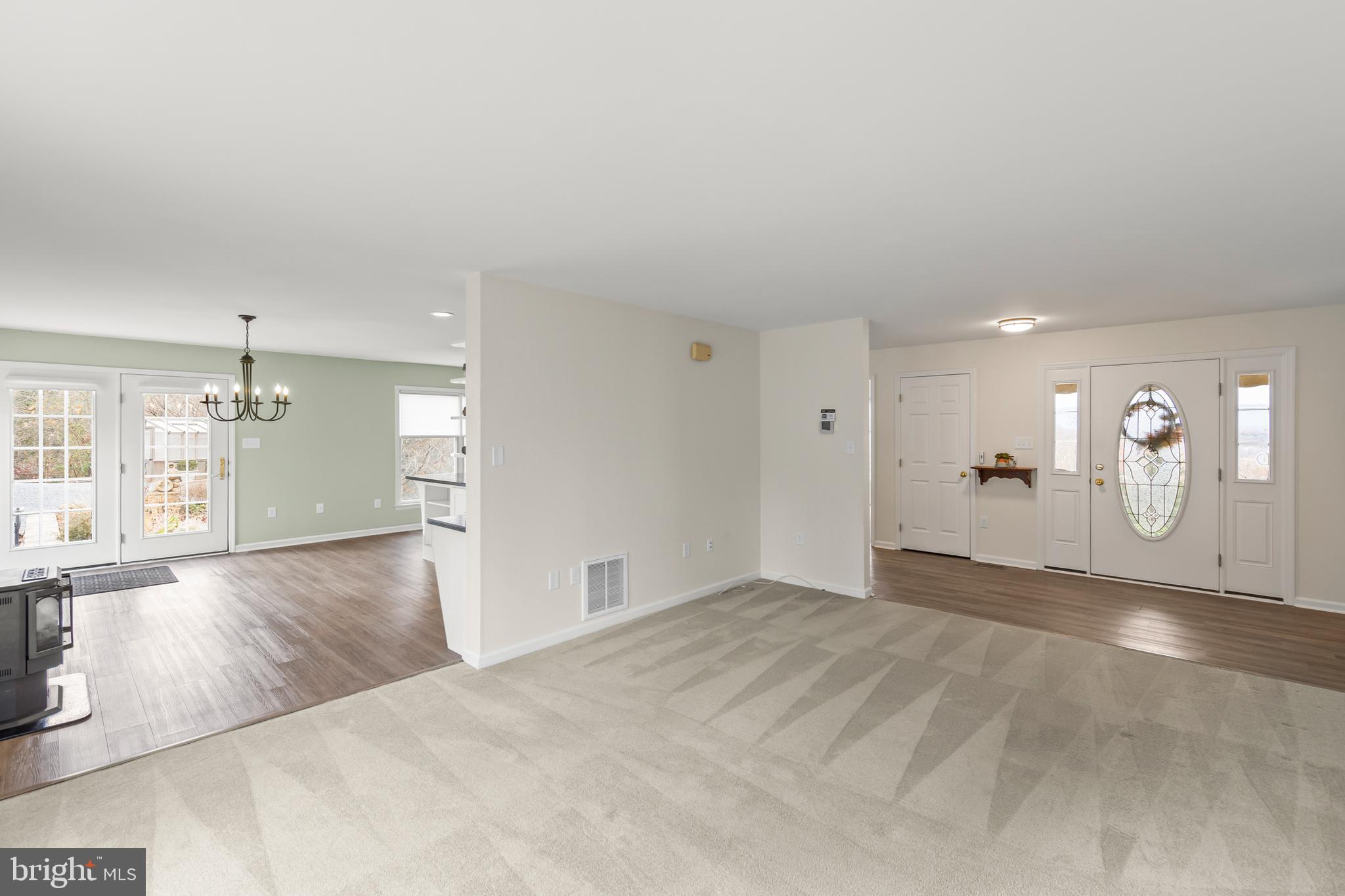 STONEY MOUNTAIN ESTATES - Residential