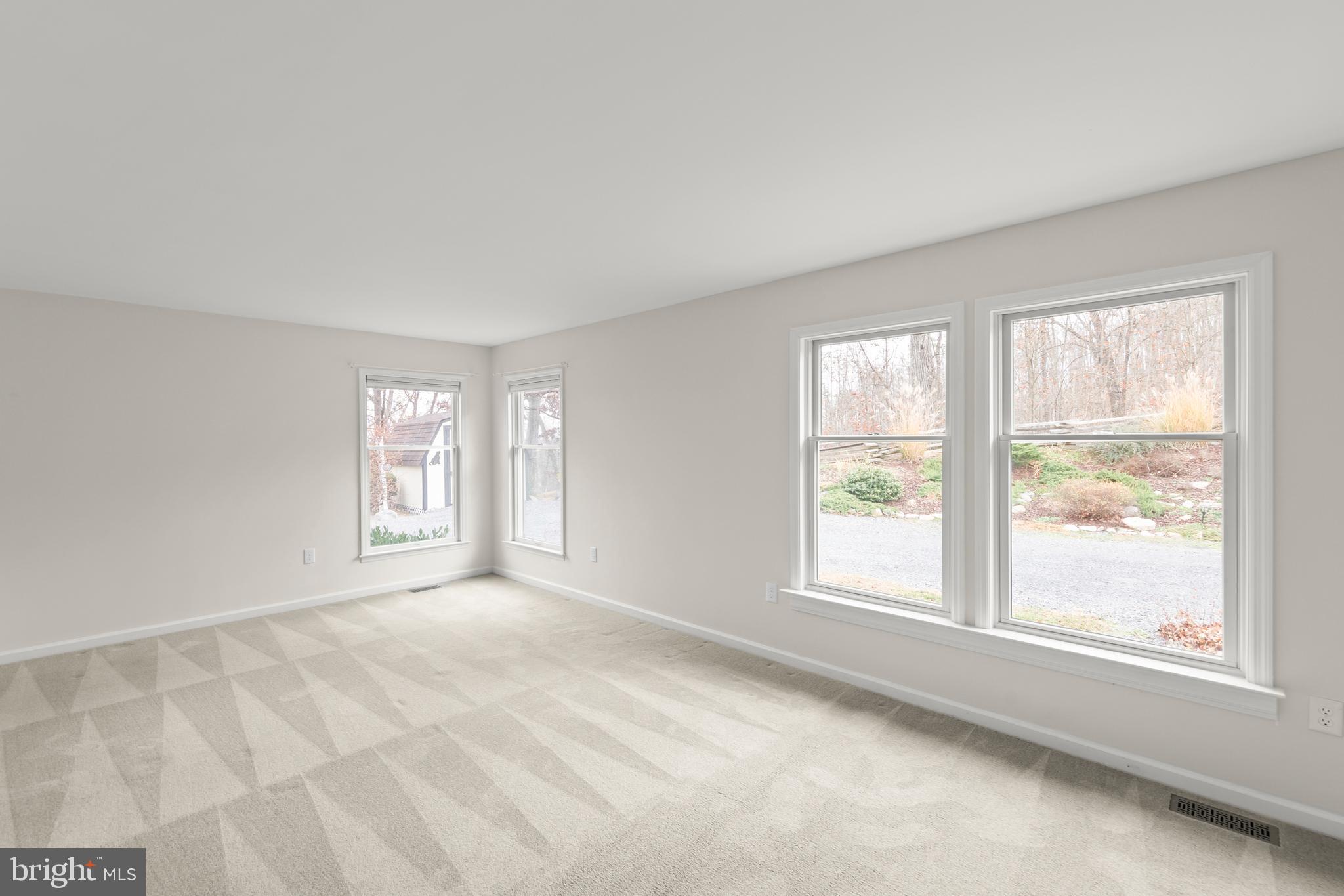 STONEY MOUNTAIN ESTATES - Residential