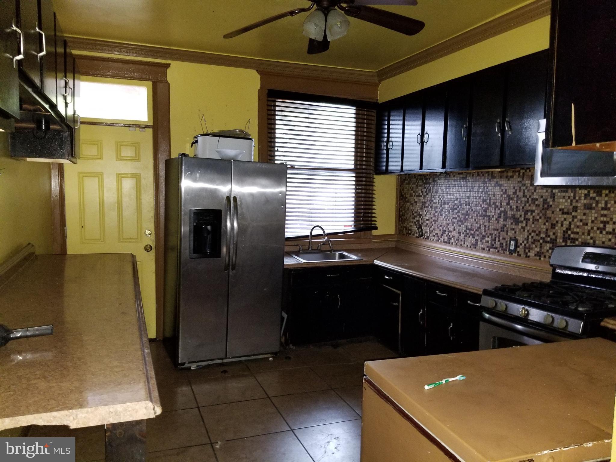 WEST SIDE - Residential